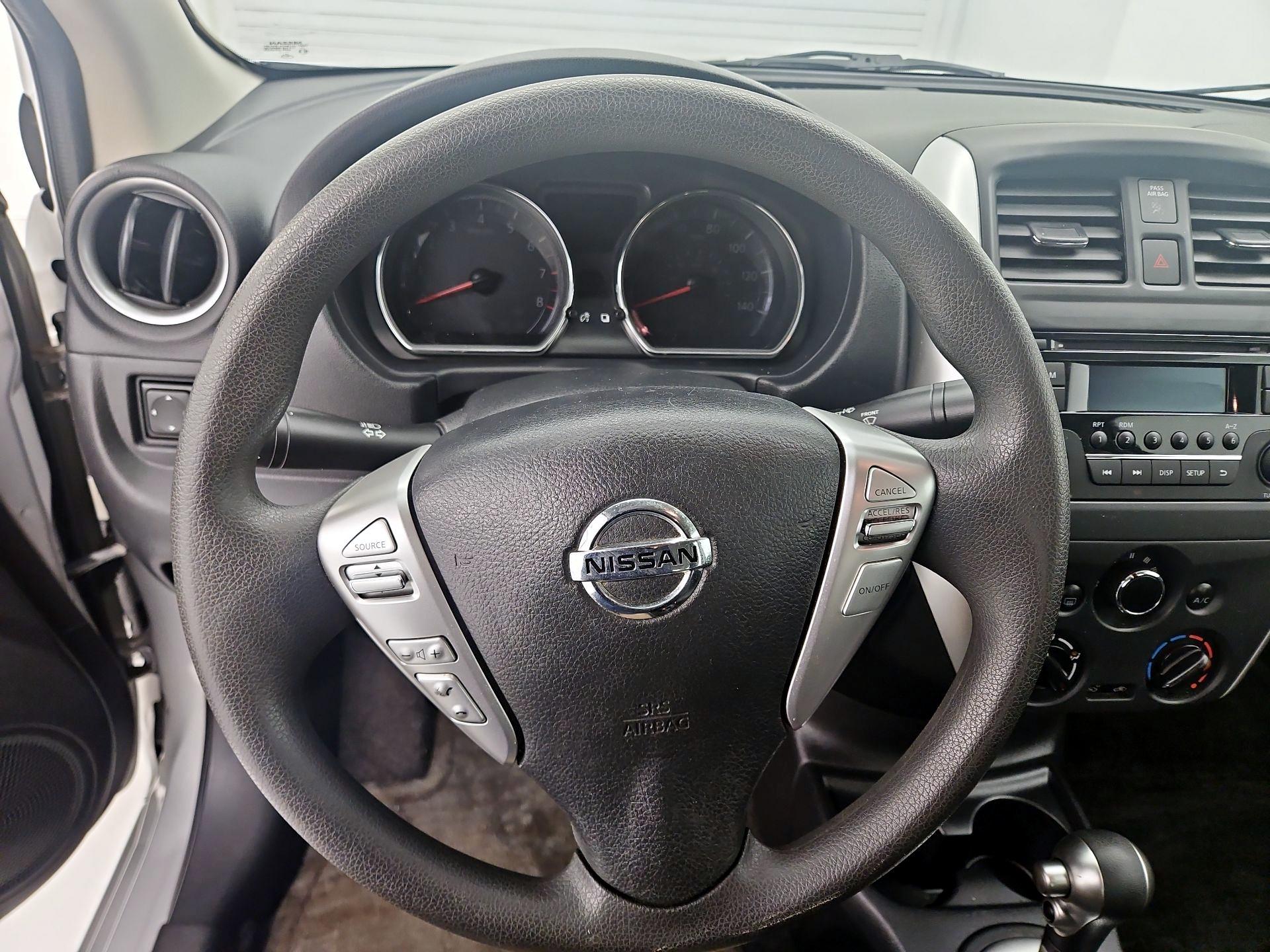 Thumbnail: 2015 Nissan Versa - 10