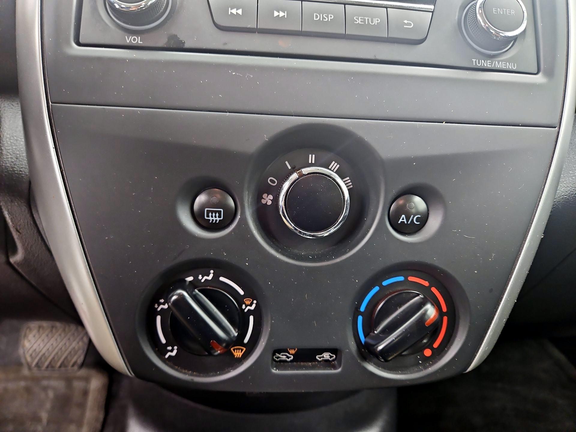 Thumbnail: 2015 Nissan Versa - 15