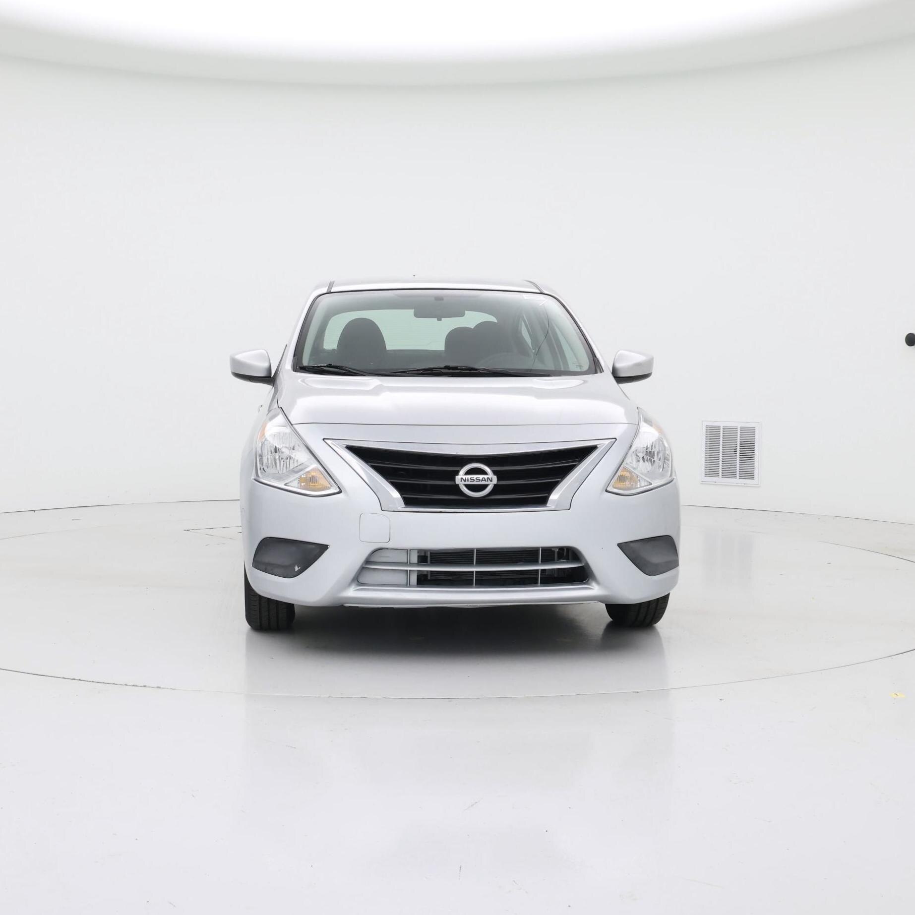 Thumbnail: 2015 Nissan Versa - 5
