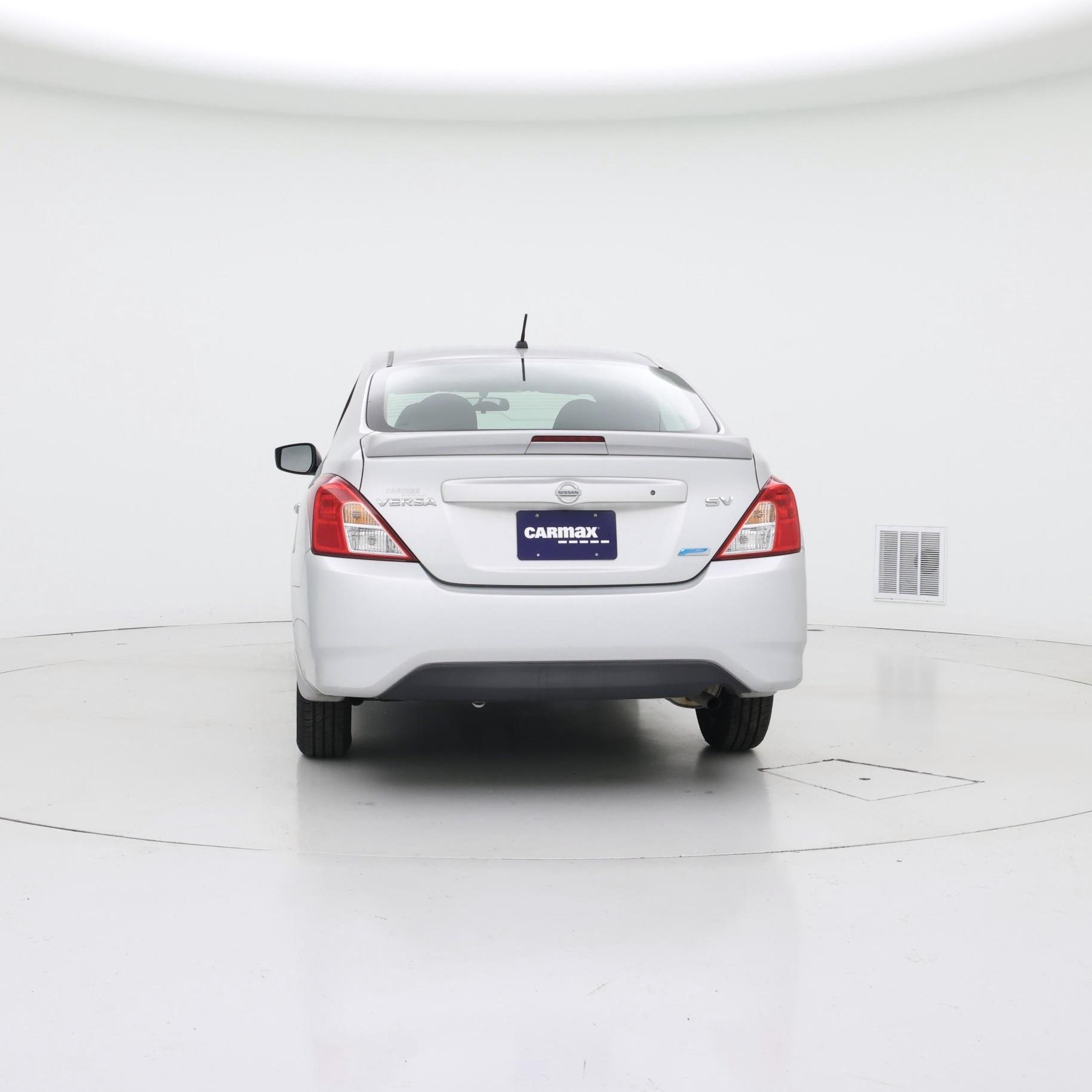 Thumbnail: 2015 Nissan Versa - 6