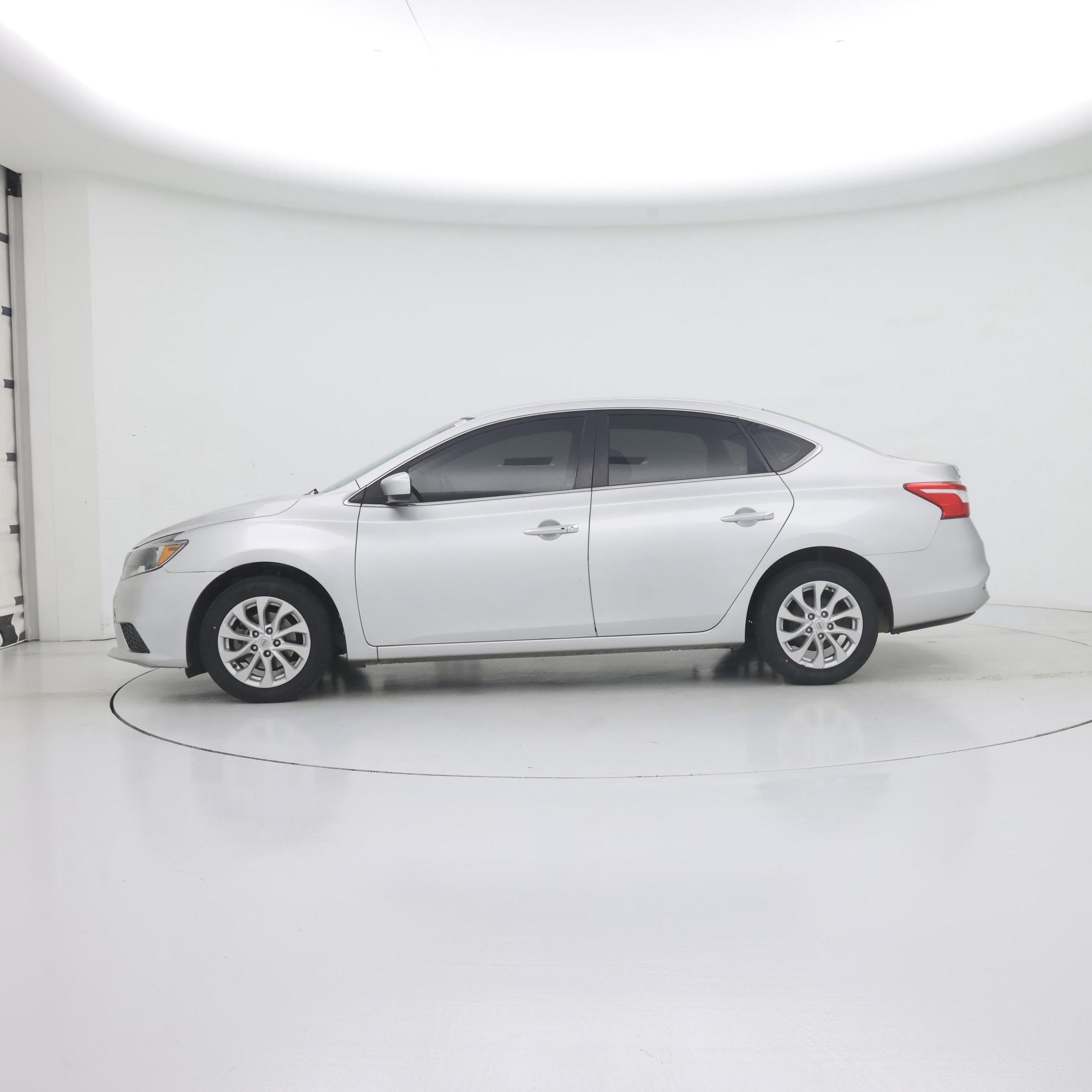 Thumbnail: 2019 Nissan Sentra - 3