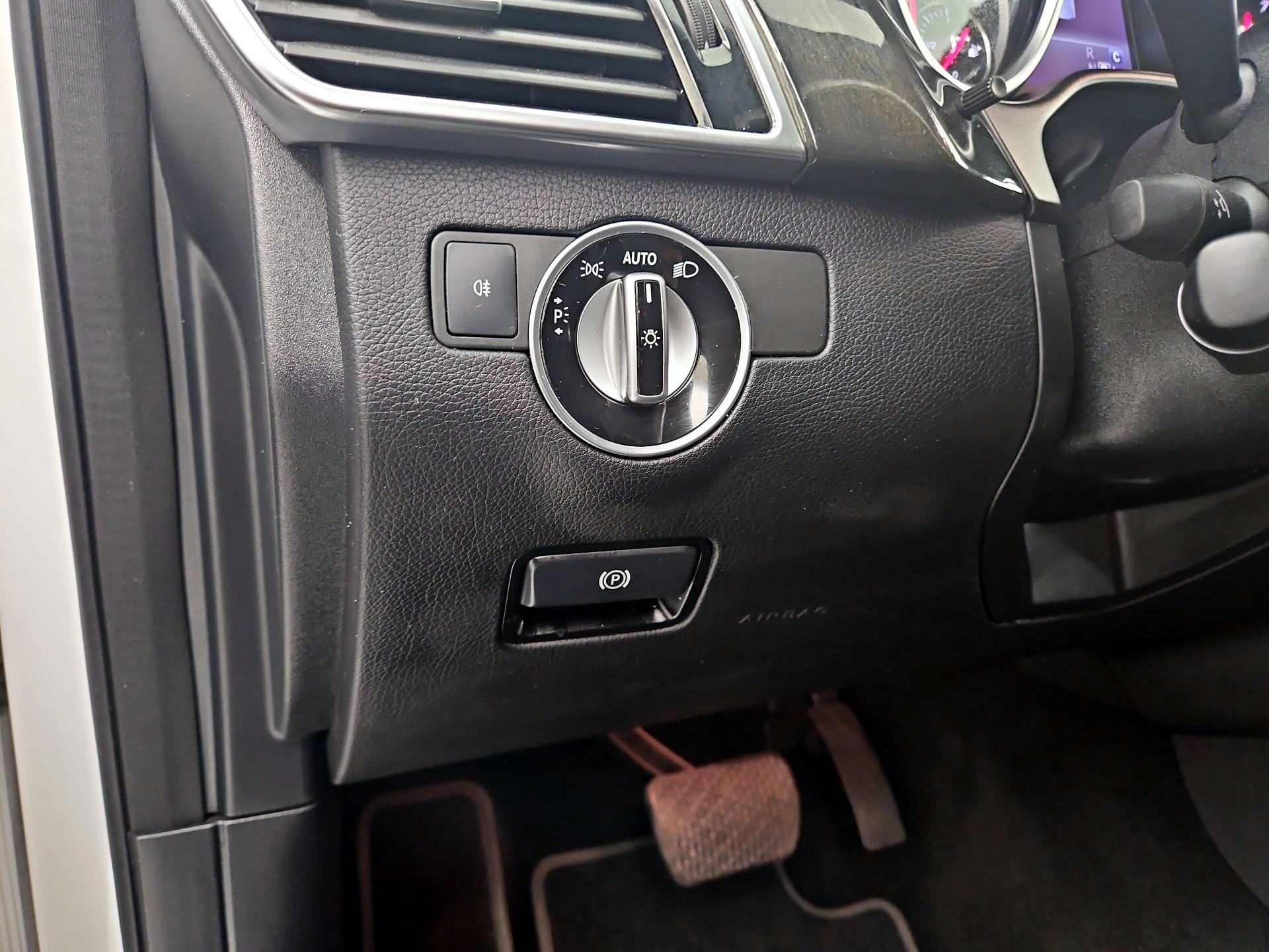 Thumbnail: 2018 Mercedes-Benz GLE - 13