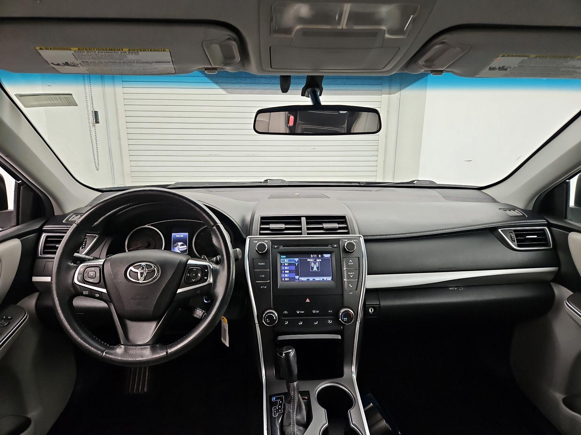 Thumbnail: 2015 Toyota Camry - 9