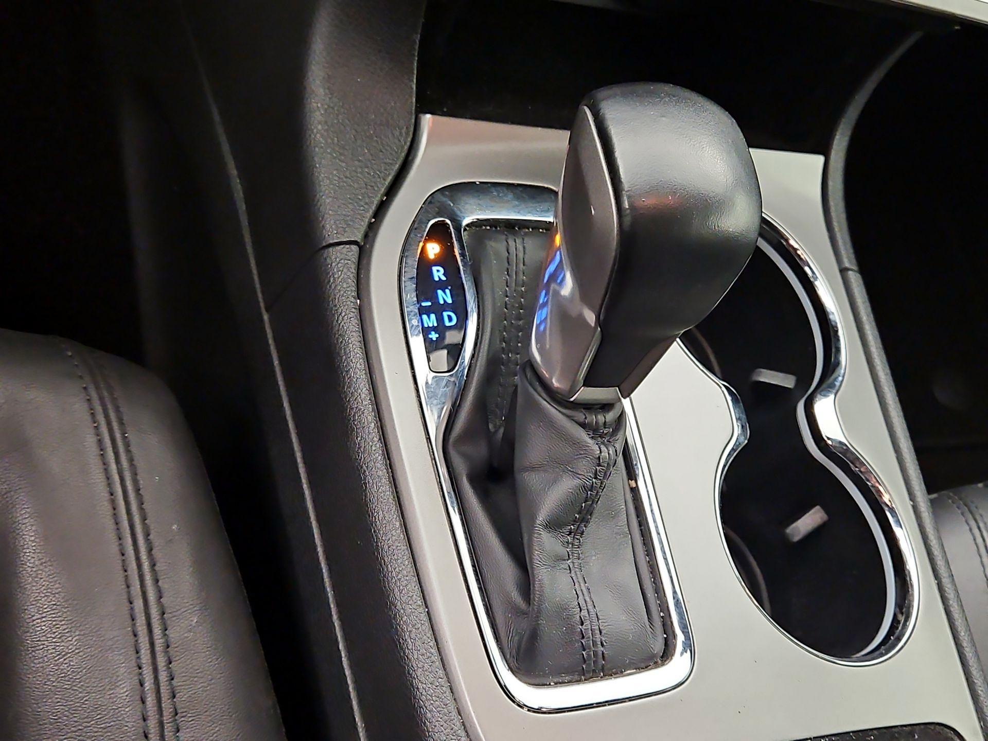 Thumbnail: 2020 Jeep Grand Cherokee - 18