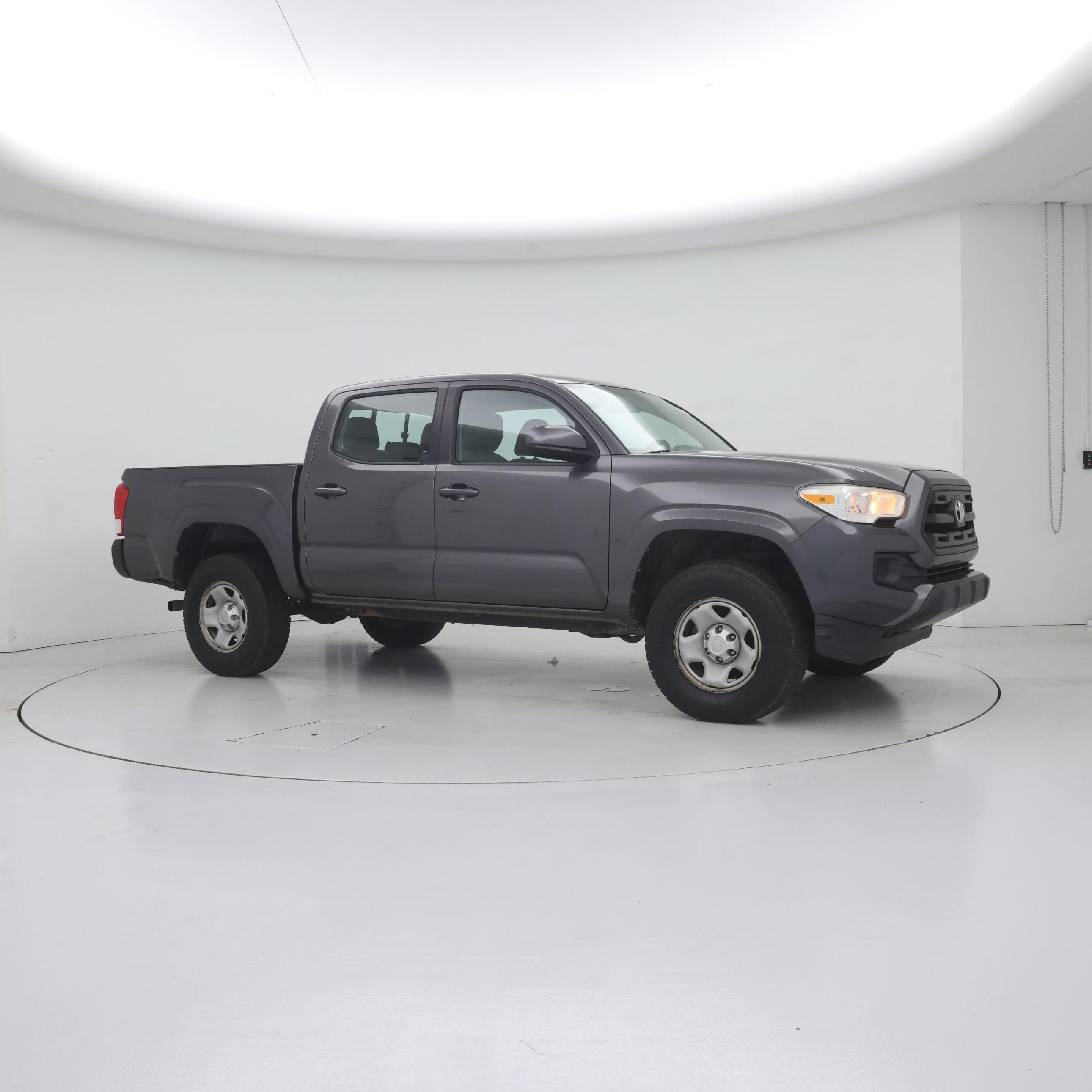 Thumbnail: 2016 Toyota Tacoma - 8