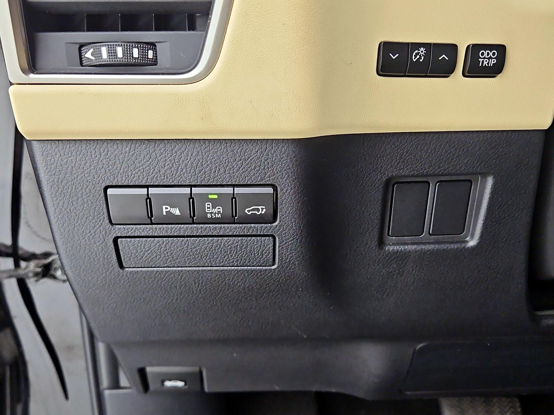 Thumbnail: 2017 Lexus NX - 13