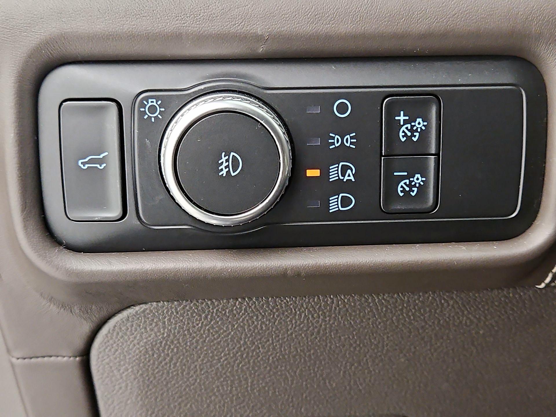 Thumbnail: 2020 Ford Explorer - 13