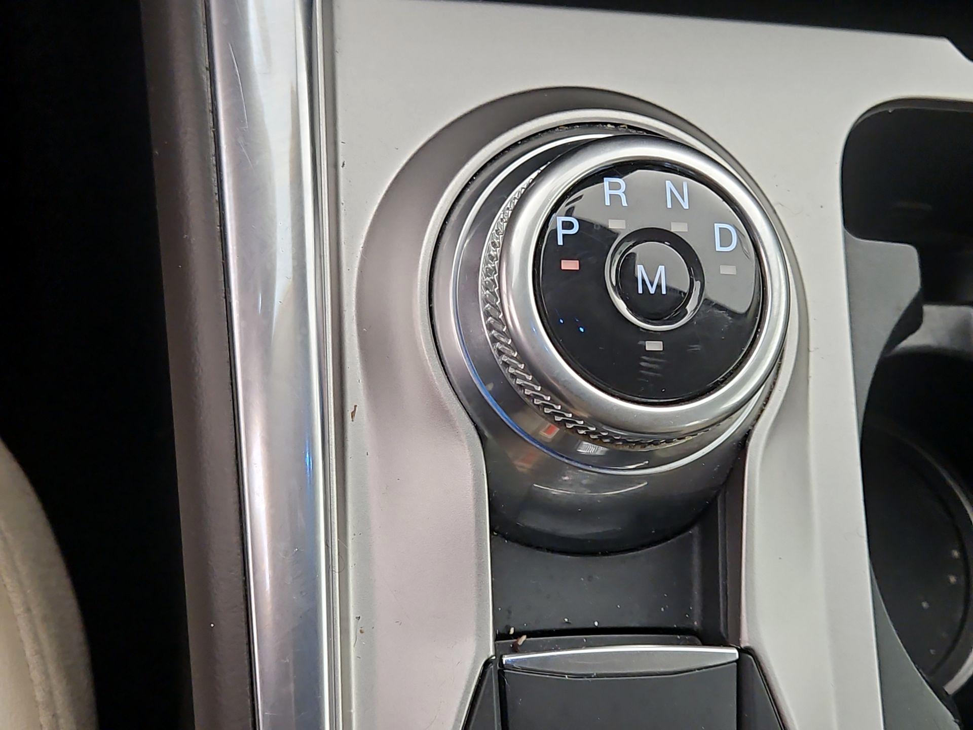 Thumbnail: 2020 Ford Explorer - 18