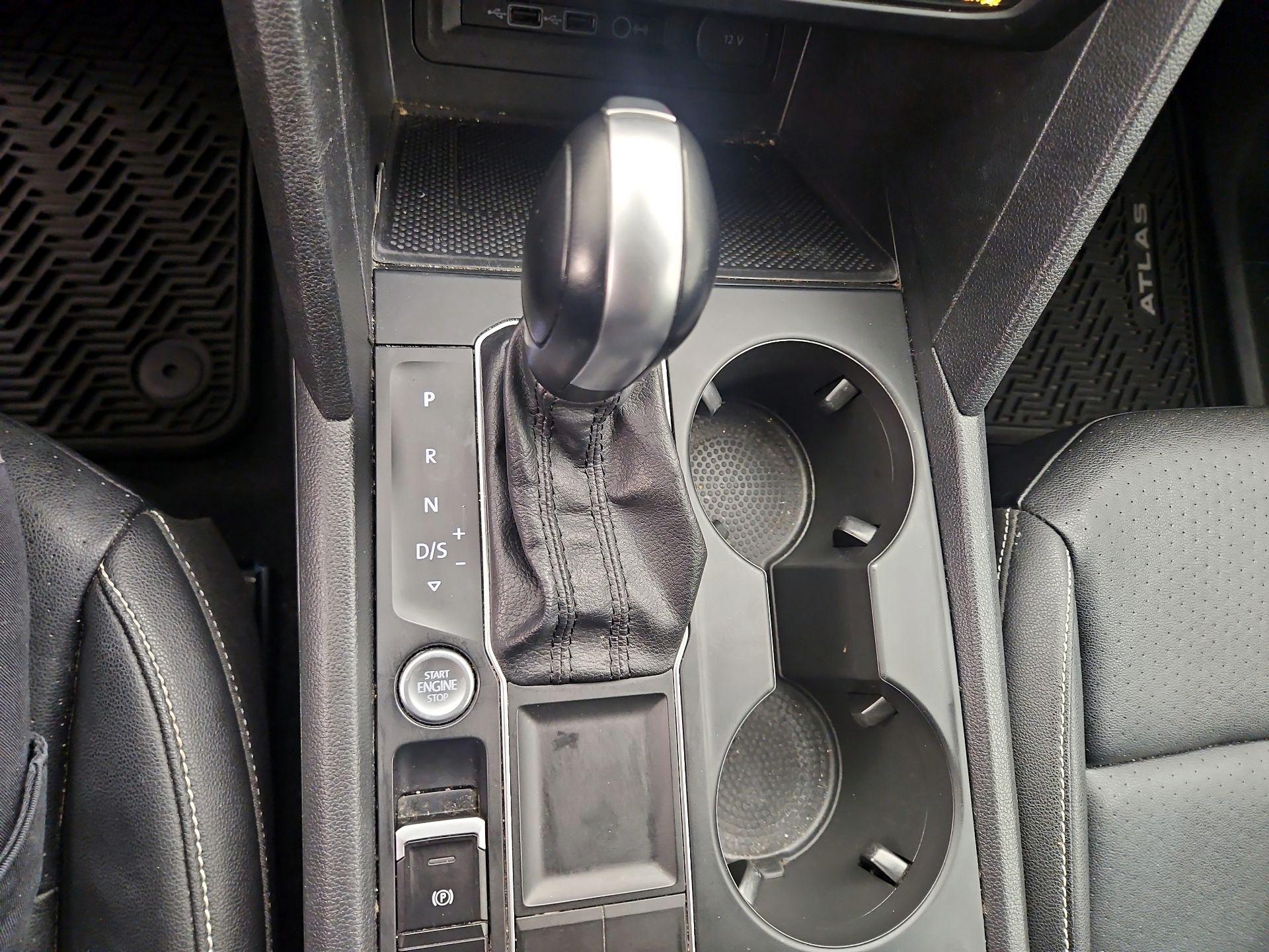 Thumbnail: 2021 Volkswagen Atlas - 17