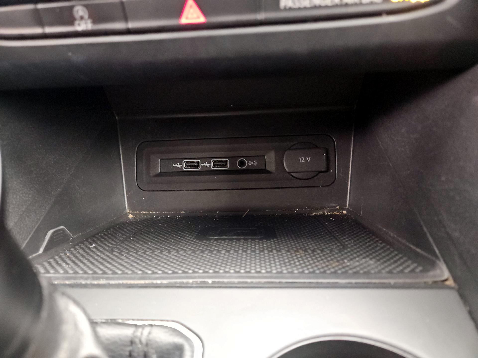 Thumbnail: 2021 Volkswagen Atlas - 18