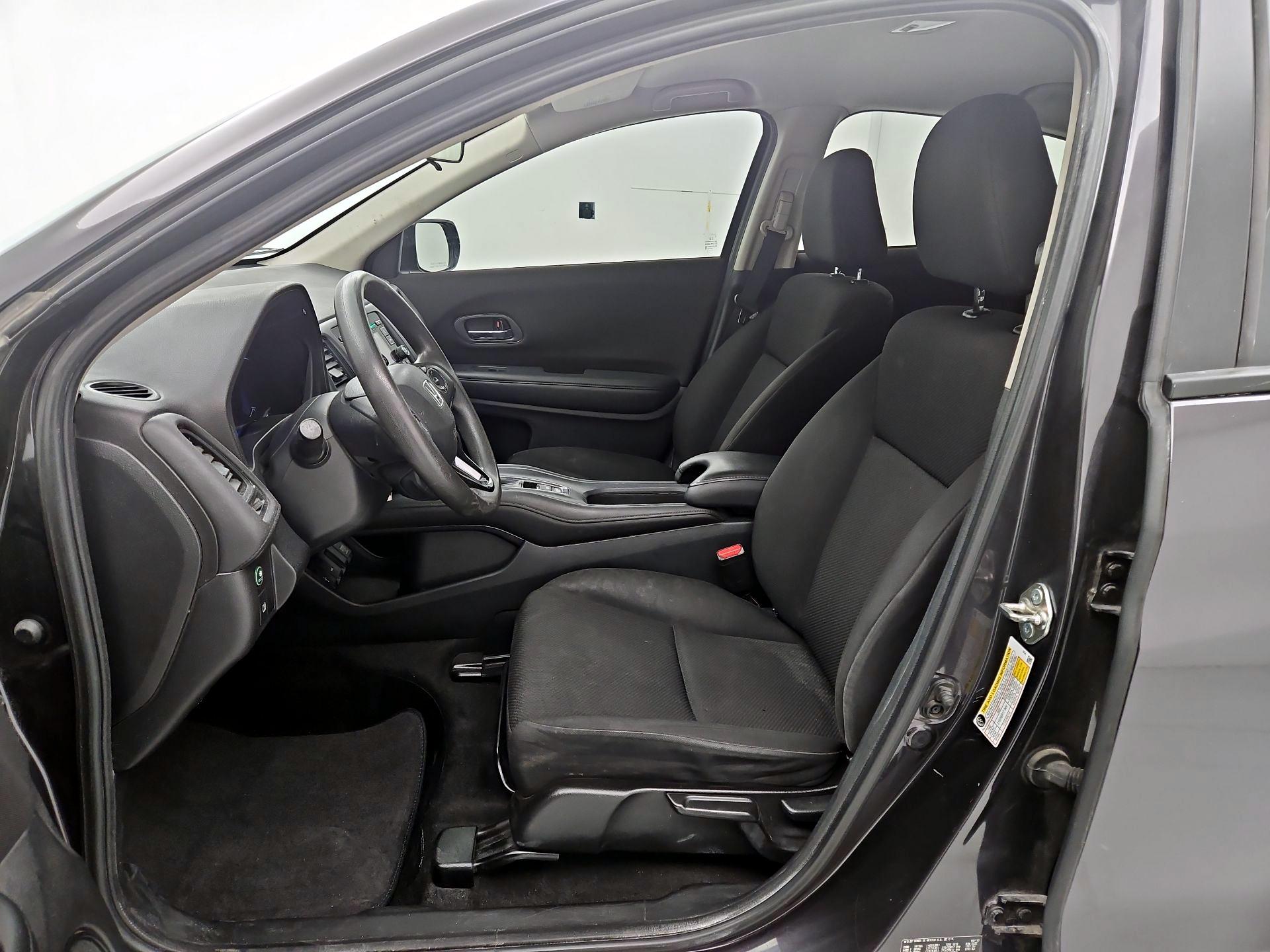 Thumbnail: 2018 Honda HR-V - 11