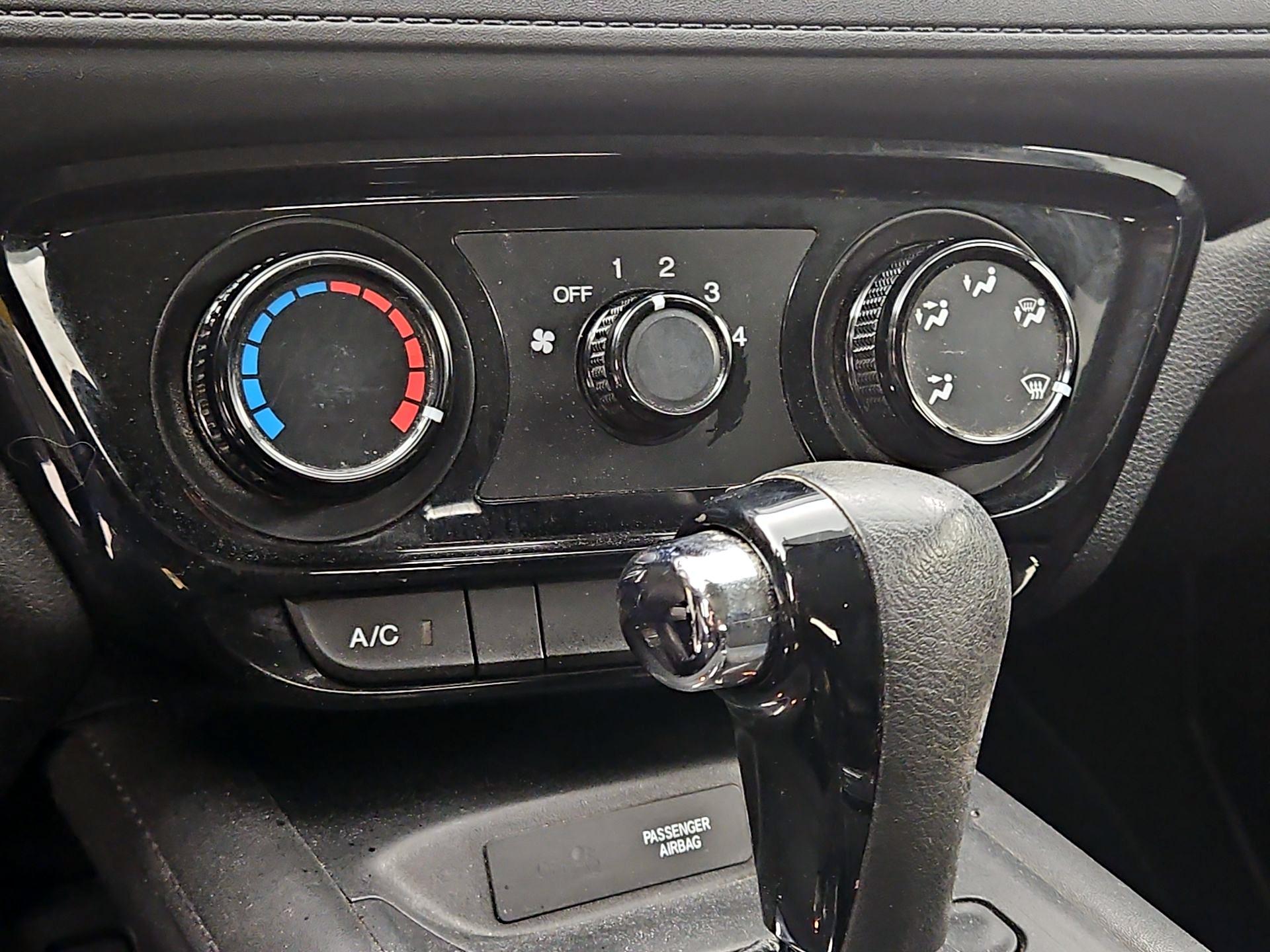 Thumbnail: 2018 Honda HR-V - 16
