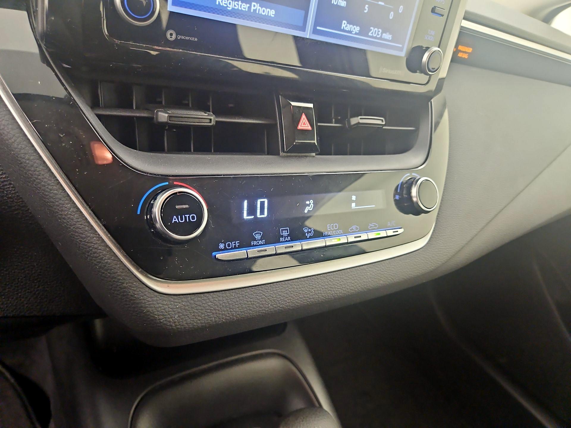 Thumbnail: 2021 Toyota Corolla - 16