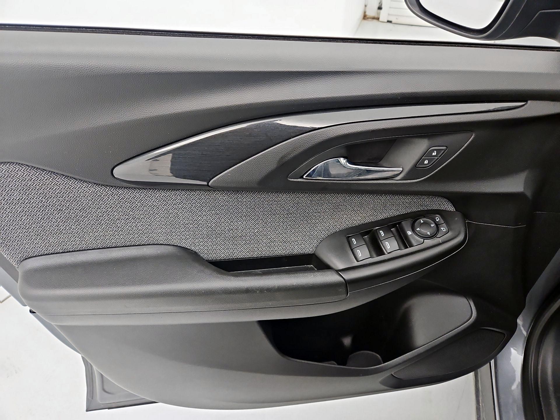 Thumbnail: 2021 Chevrolet TrailBlazer - 12