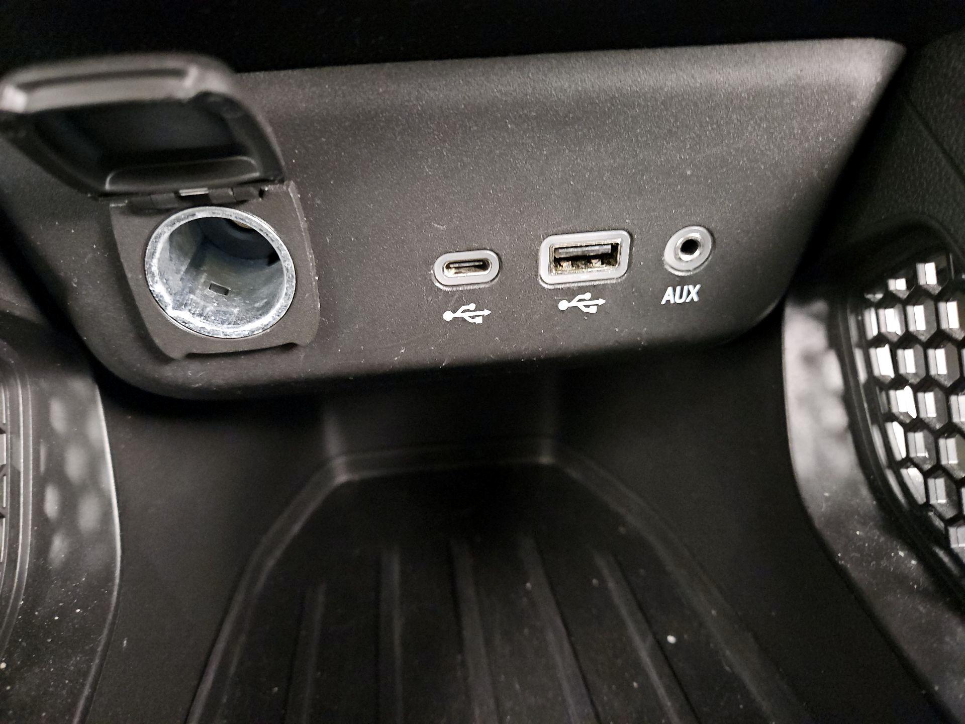 Thumbnail: 2021 Chevrolet TrailBlazer - 18