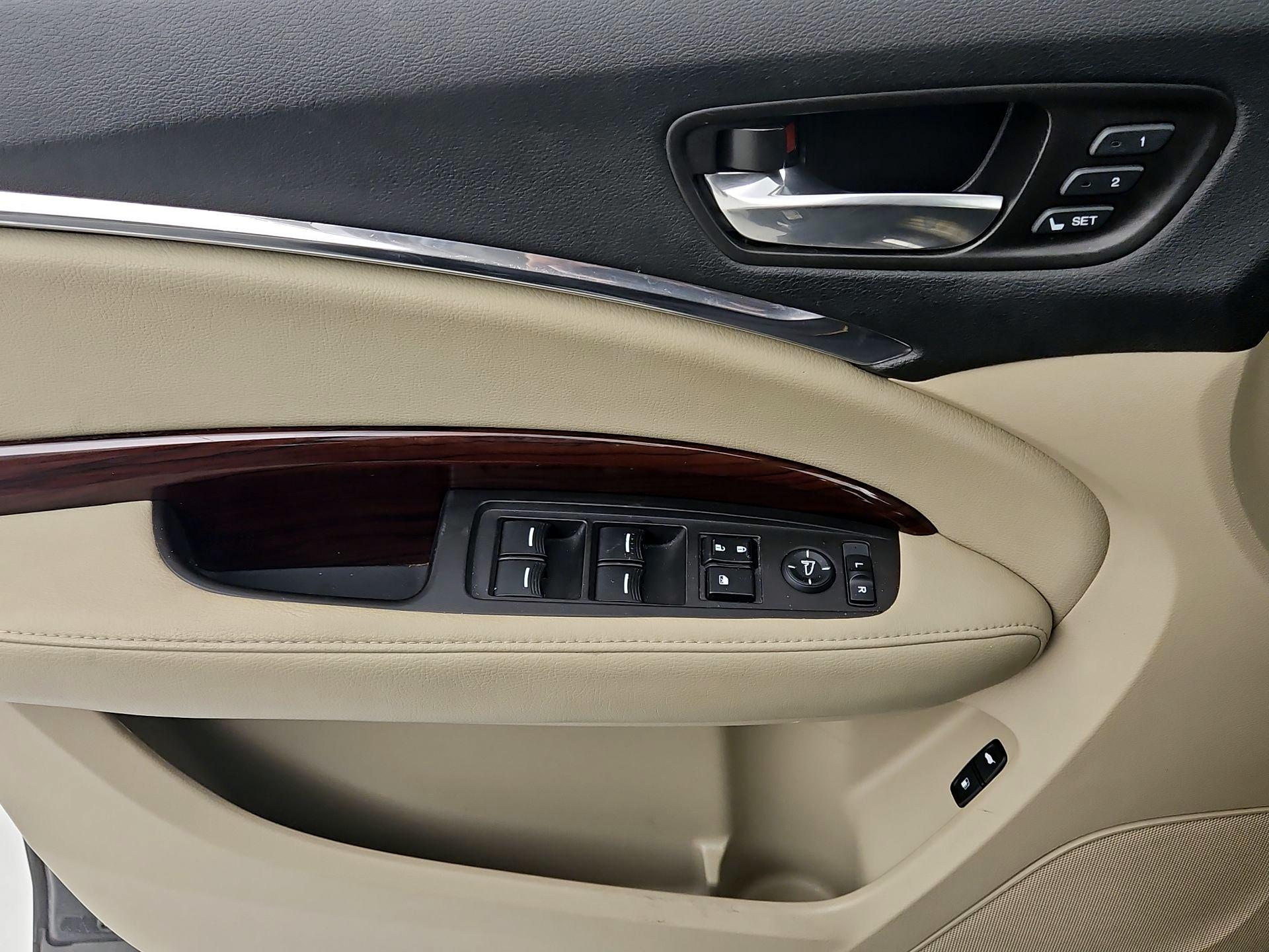 Thumbnail: 2016 Acura MDX - 12