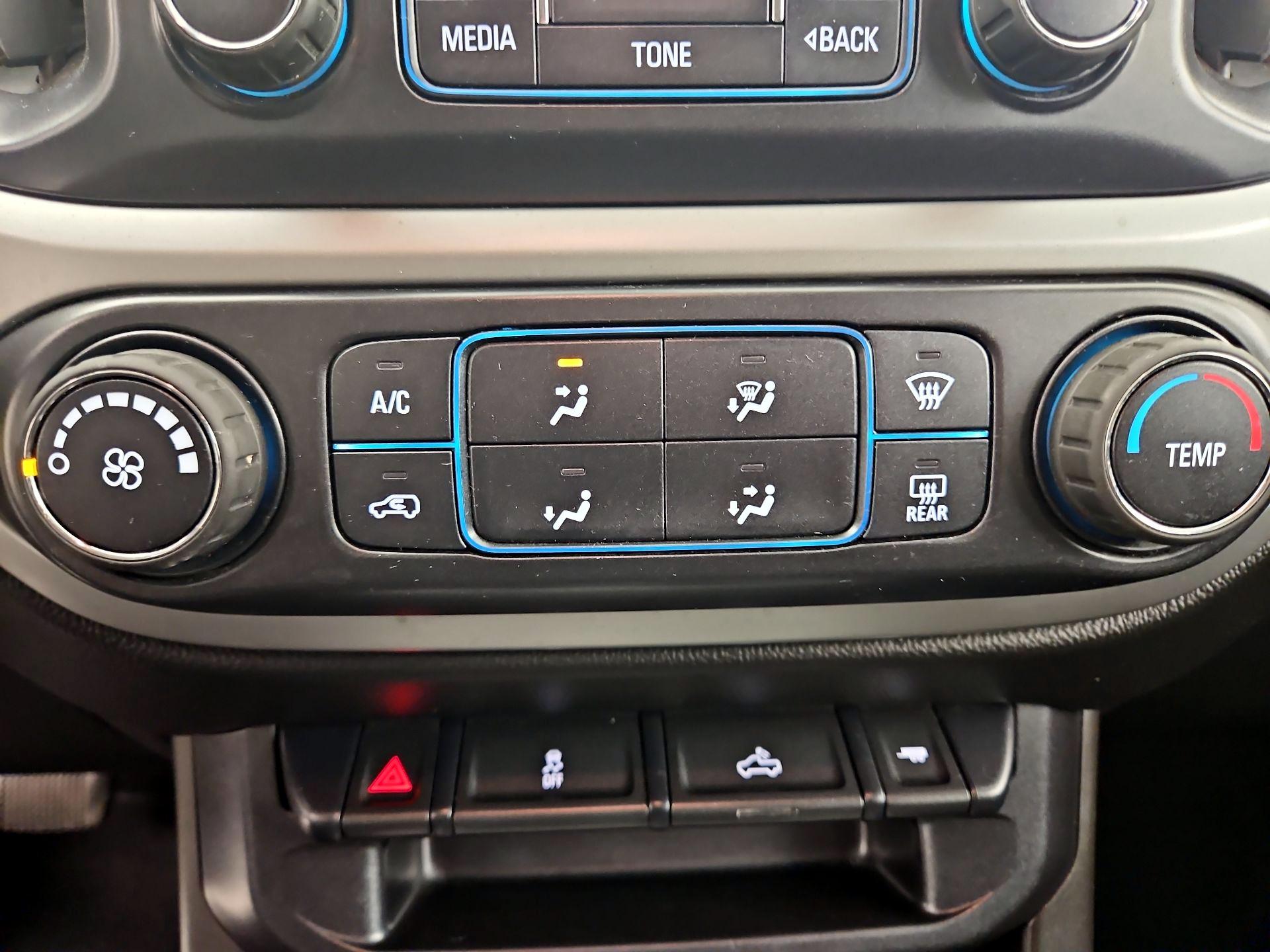 Thumbnail: 2016 Chevrolet Colorado - 16