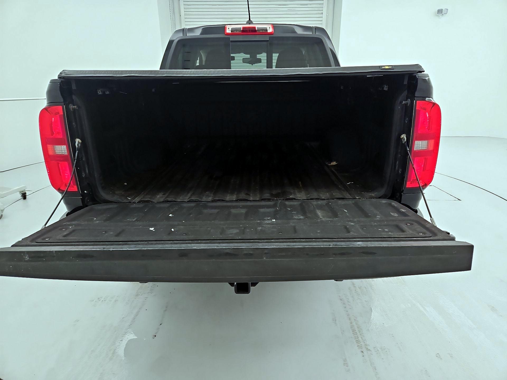 Thumbnail: 2016 Chevrolet Colorado - 20