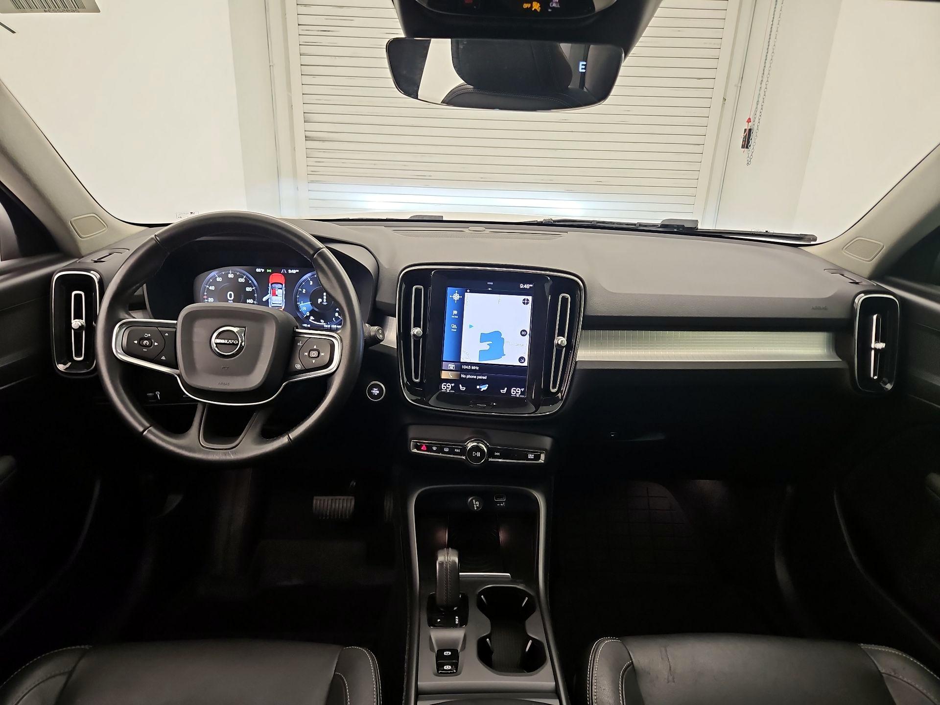 Thumbnail: 2019 Volvo XC40 - 9