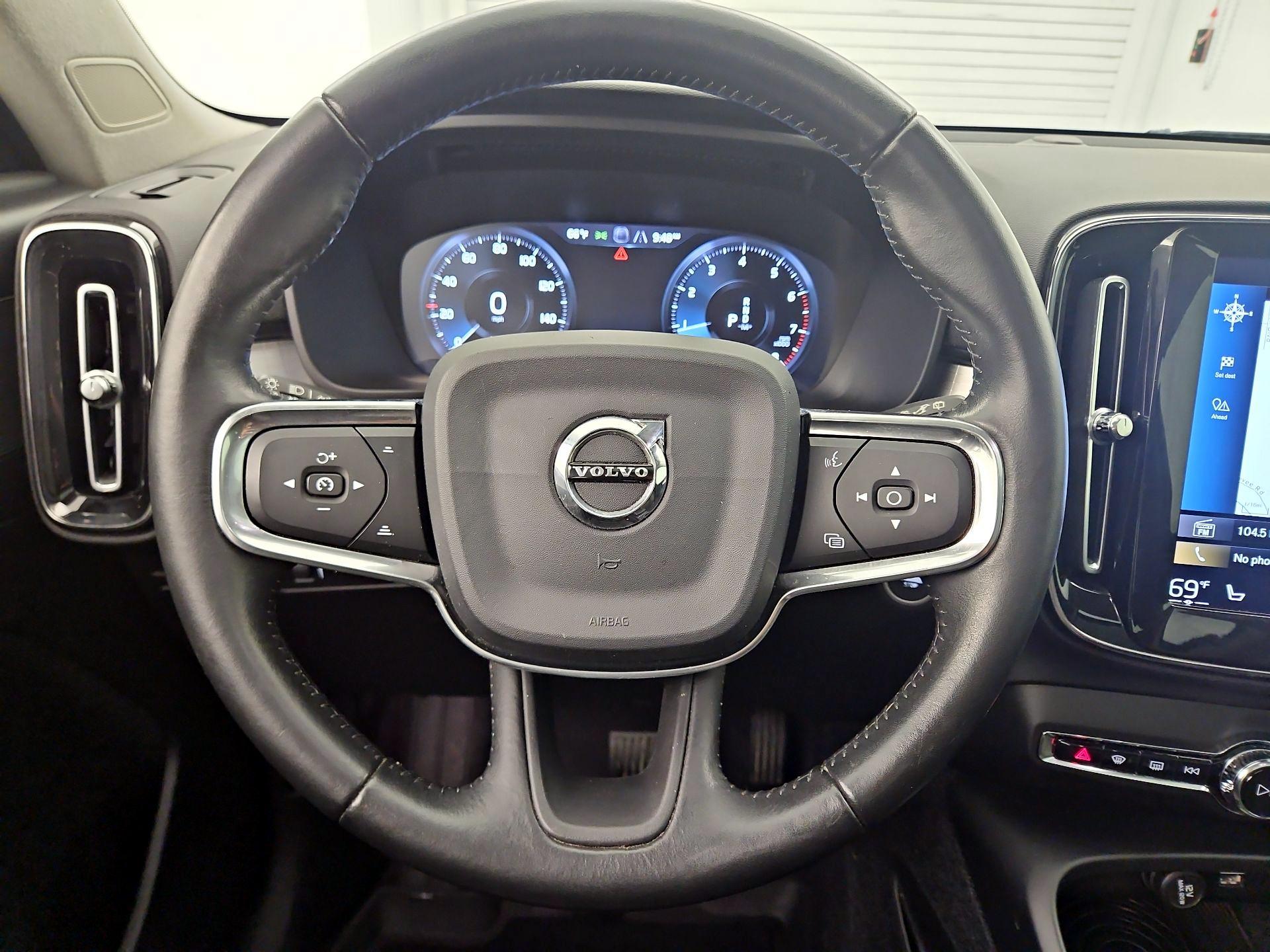 Thumbnail: 2019 Volvo XC40 - 10