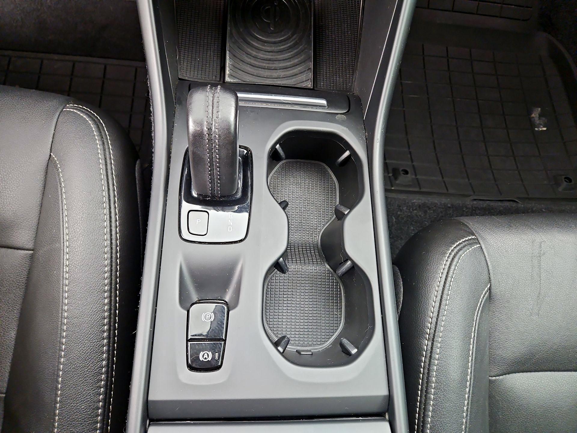 Thumbnail: 2019 Volvo XC40 - 18