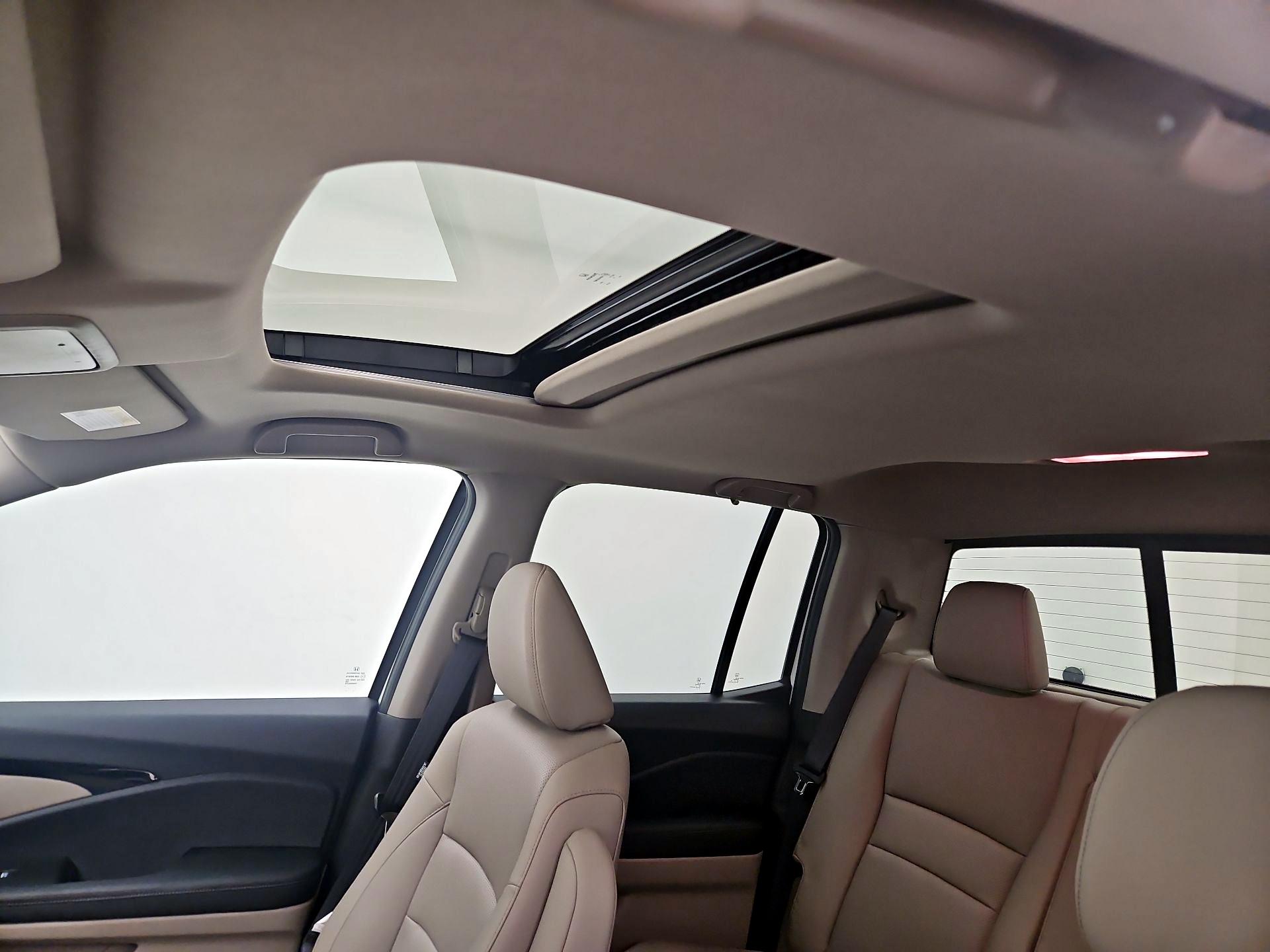 Thumbnail: 2019 Honda Ridgeline - 20