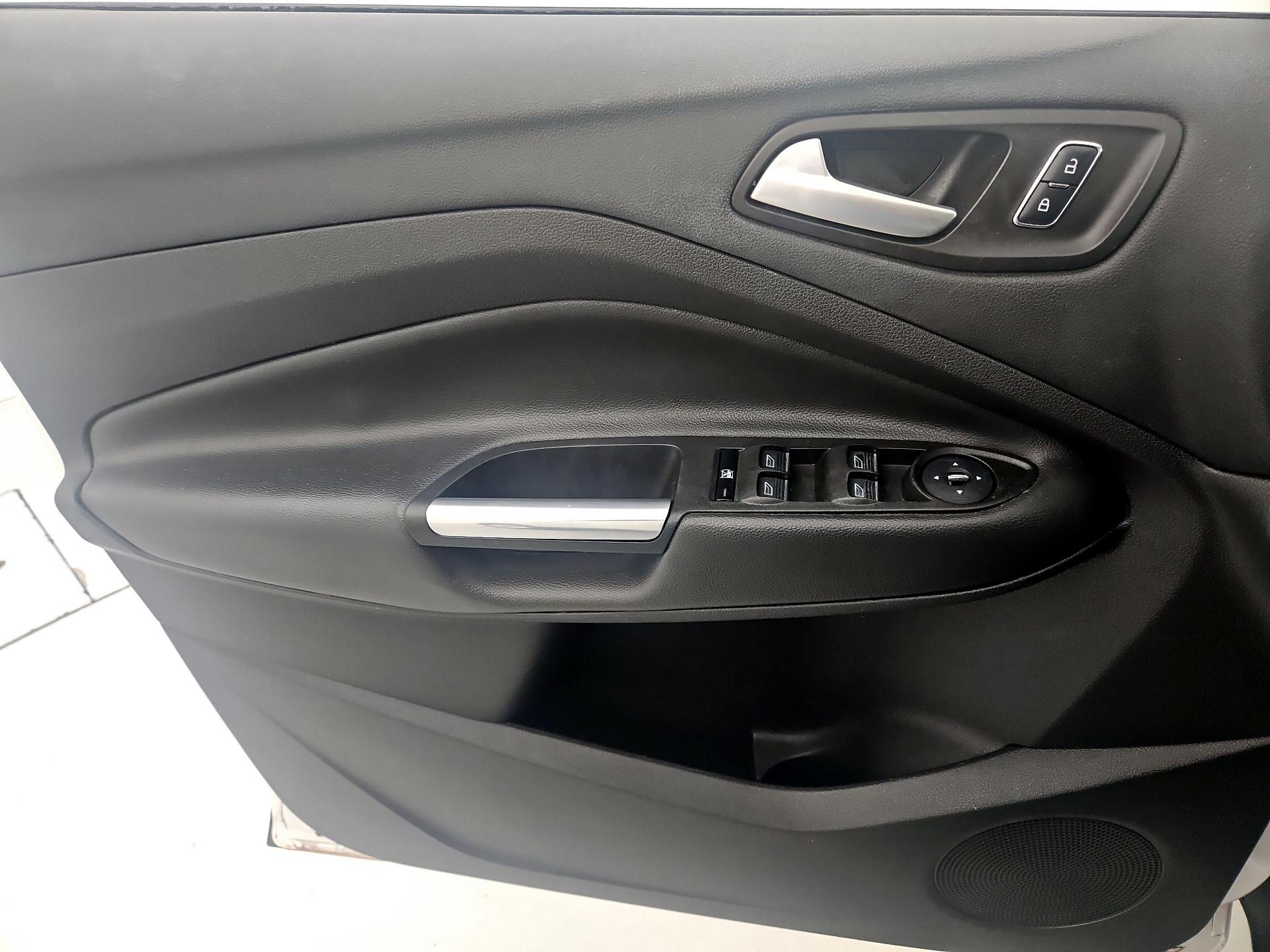 Thumbnail: 2014 Ford Escape - 12