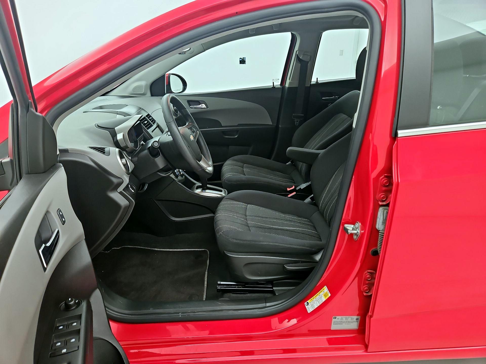 Thumbnail: 2015 Chevrolet Sonic - 11