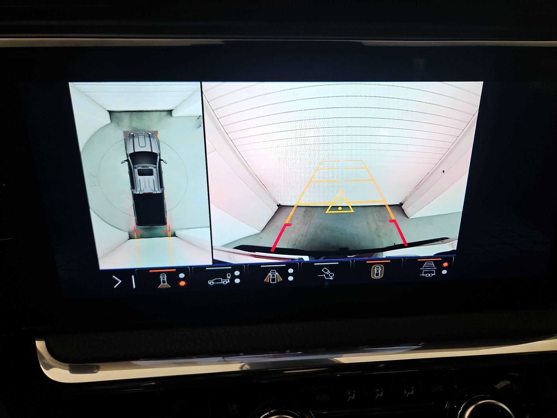 Thumbnail: 2024 GMC Sierra 3500 - 14