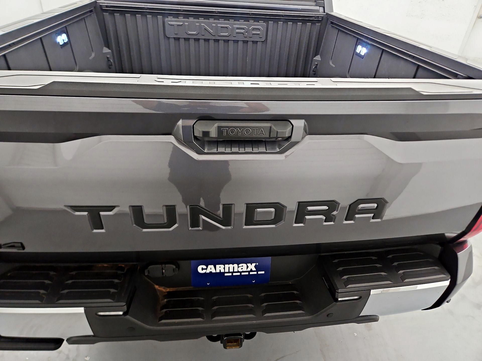 Thumbnail: 2024 Toyota Tundra - 19