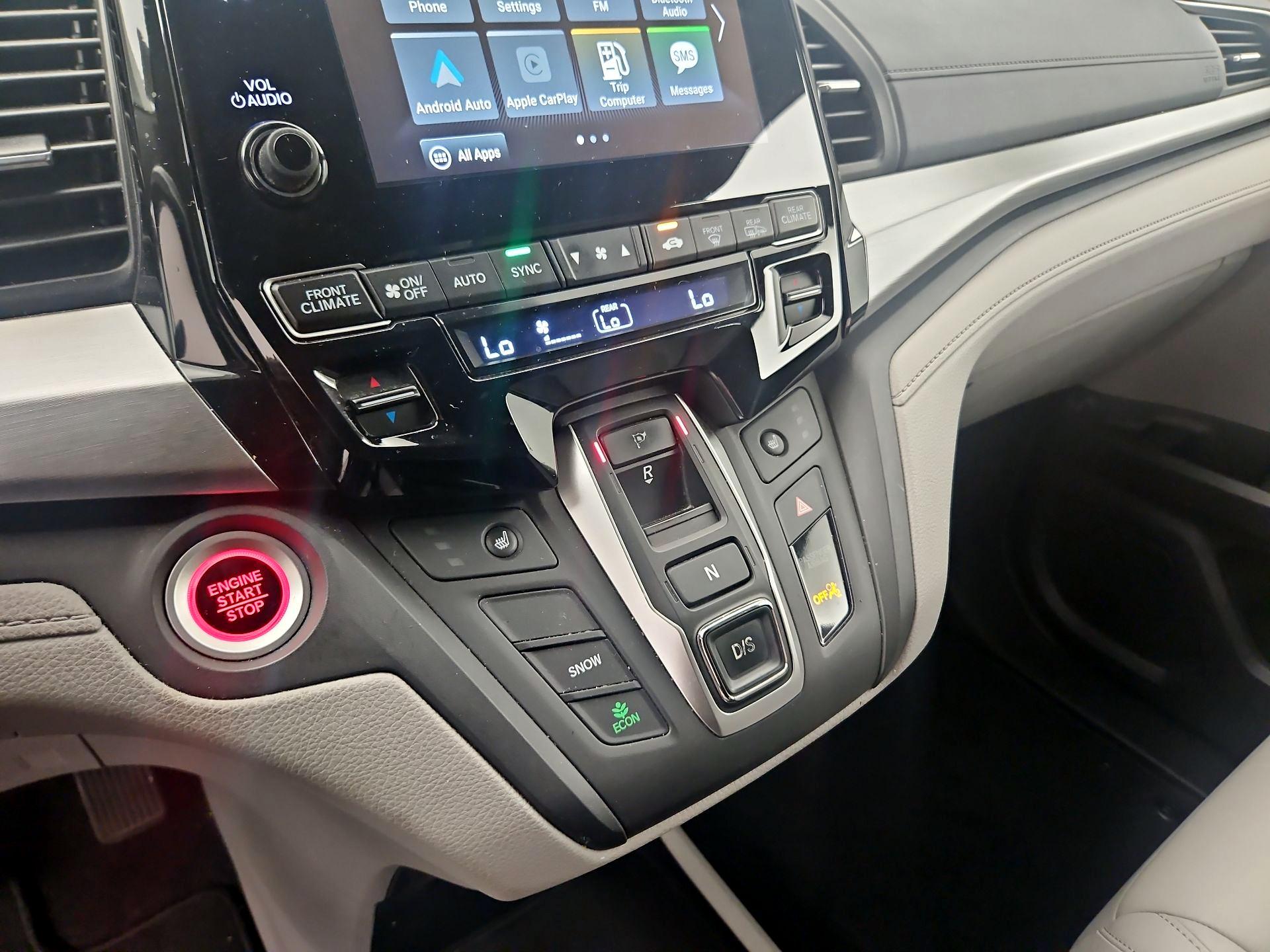 Thumbnail: 2019 Honda Odyssey - 15