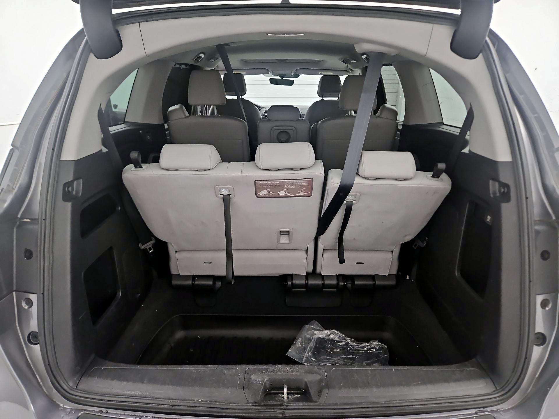 Thumbnail: 2019 Honda Odyssey - 17