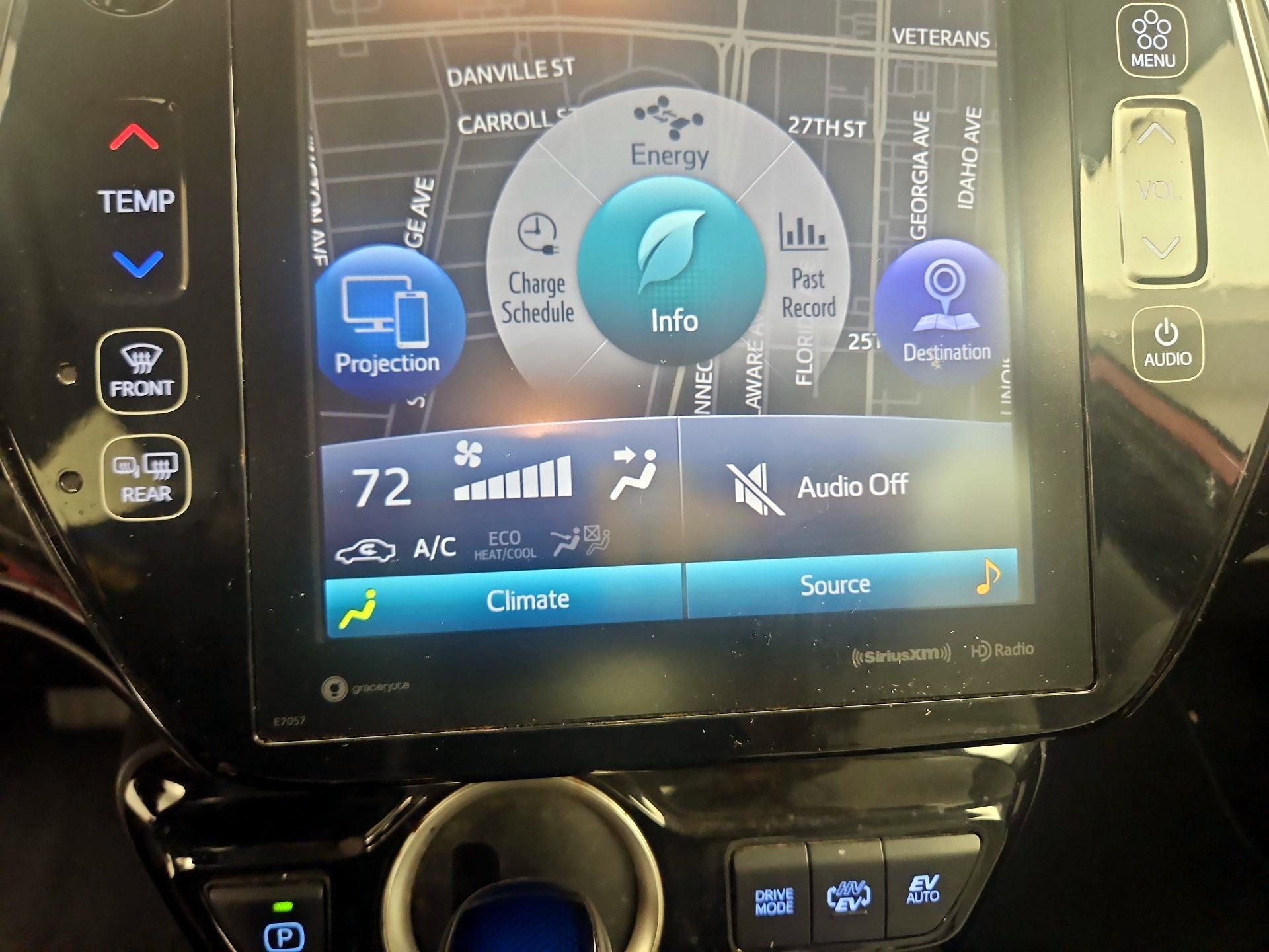 Thumbnail: 2022 Toyota Prius Prime - 17