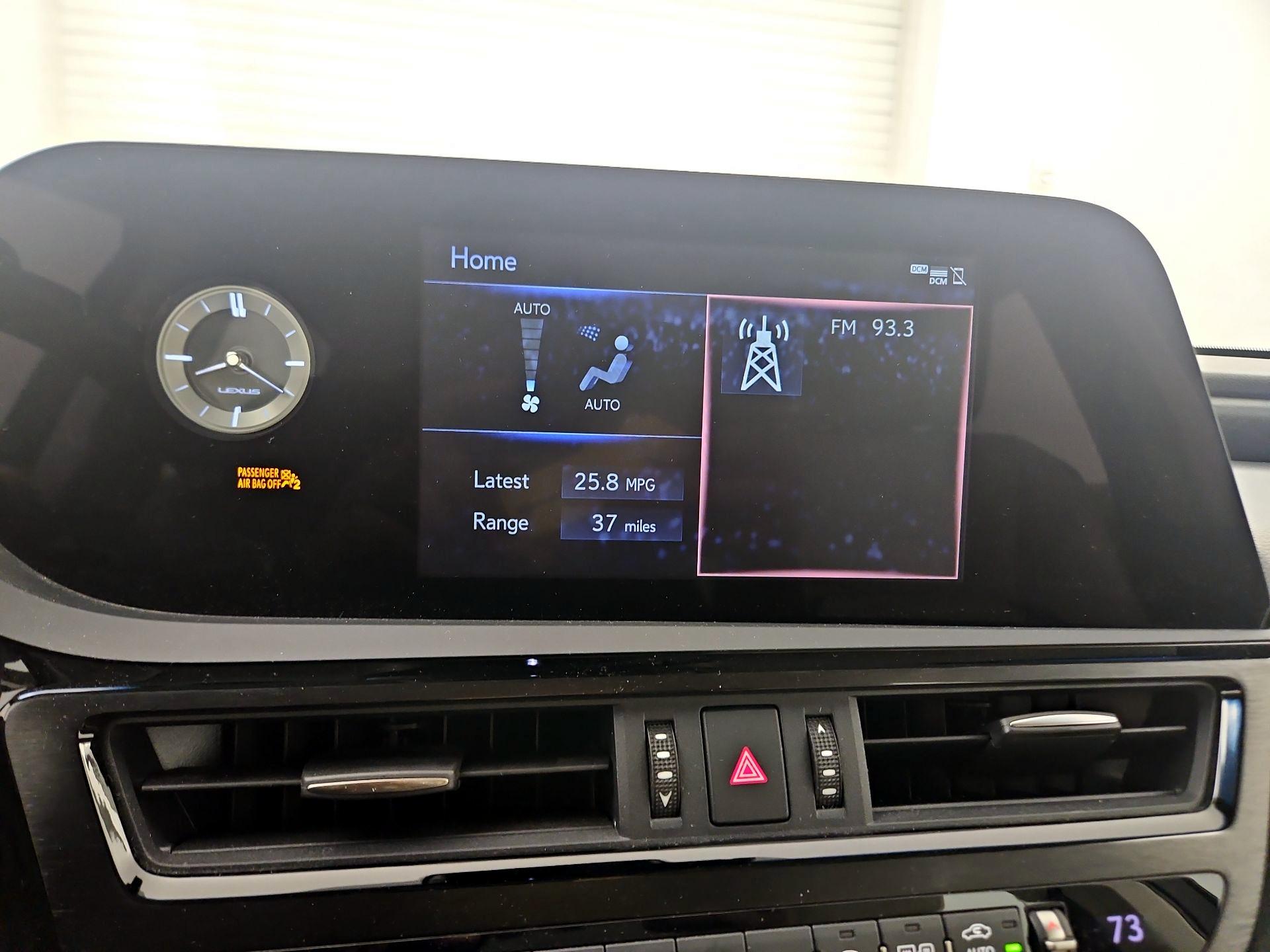 Thumbnail: 2022 Lexus ES - 14