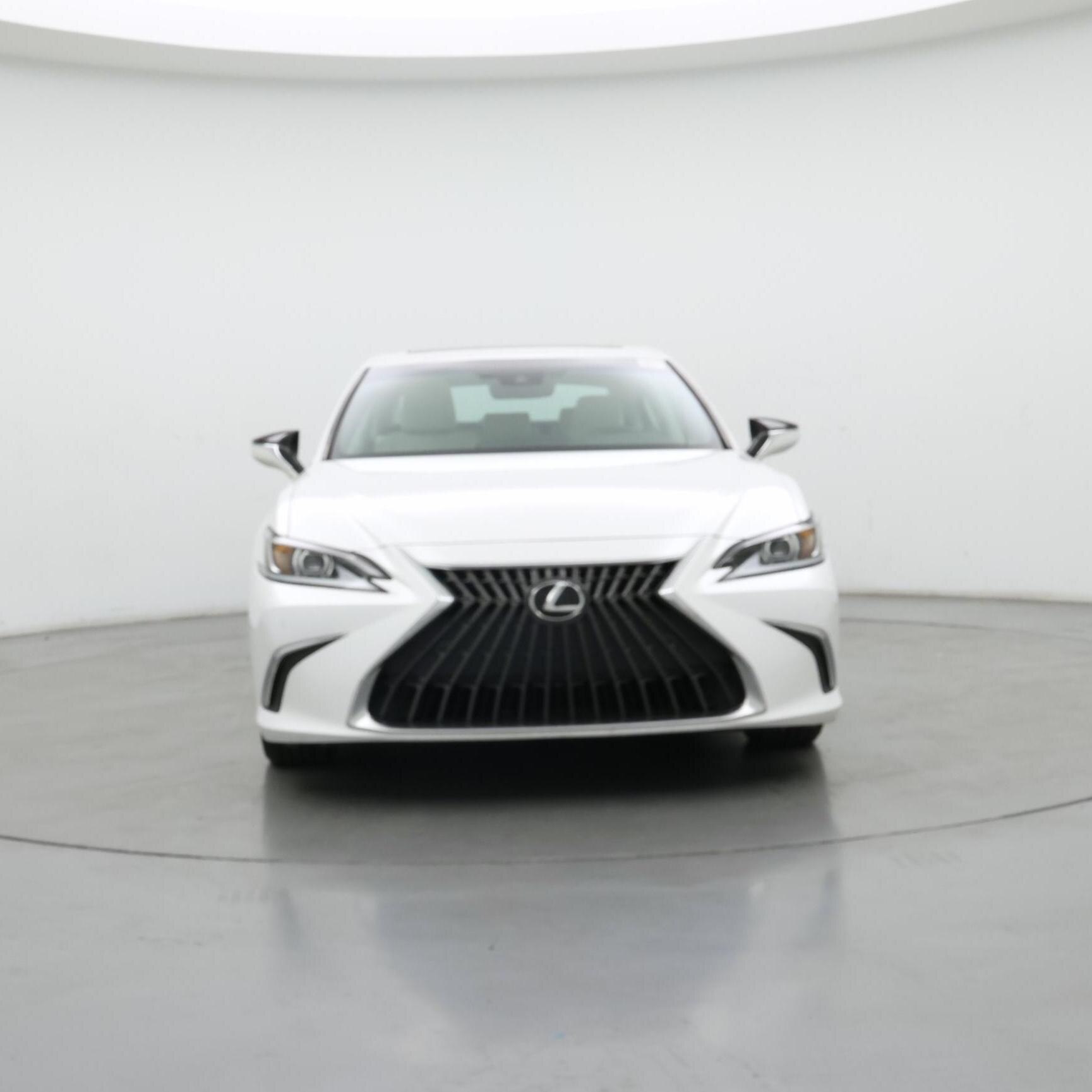 Thumbnail: 2022 Lexus ES - 5