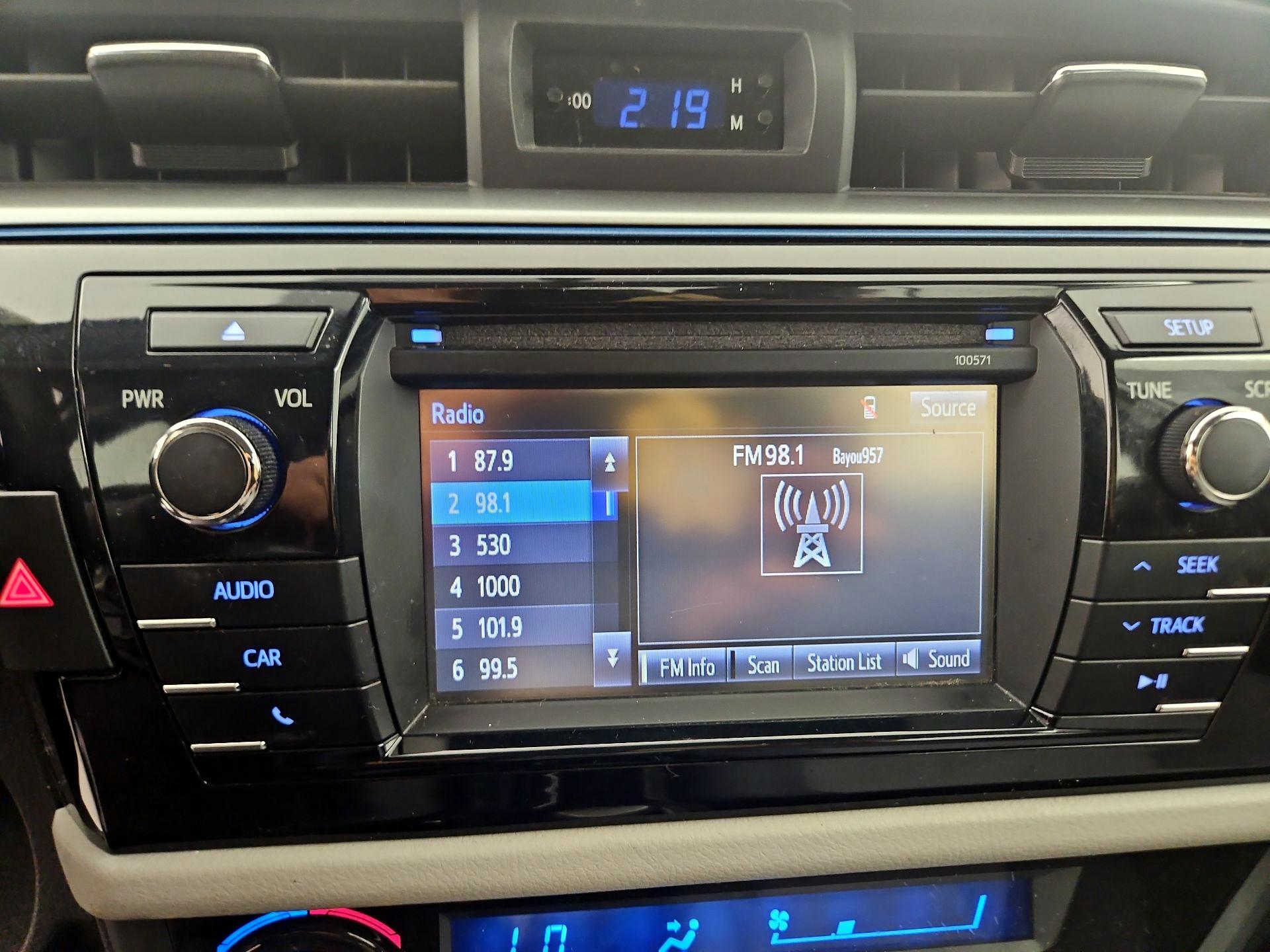 Thumbnail: 2016 Toyota Corolla - 15