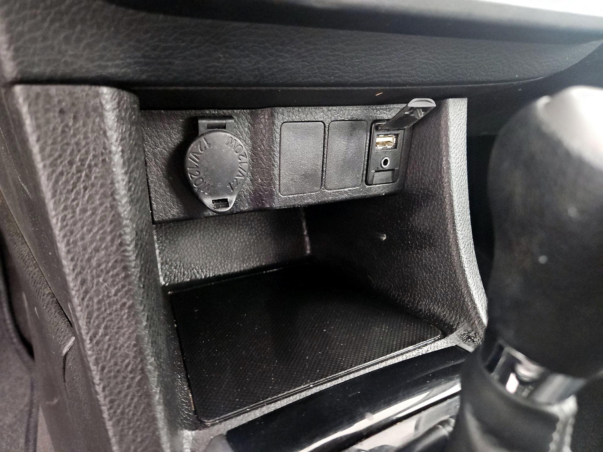 Thumbnail: 2016 Toyota Corolla - 18