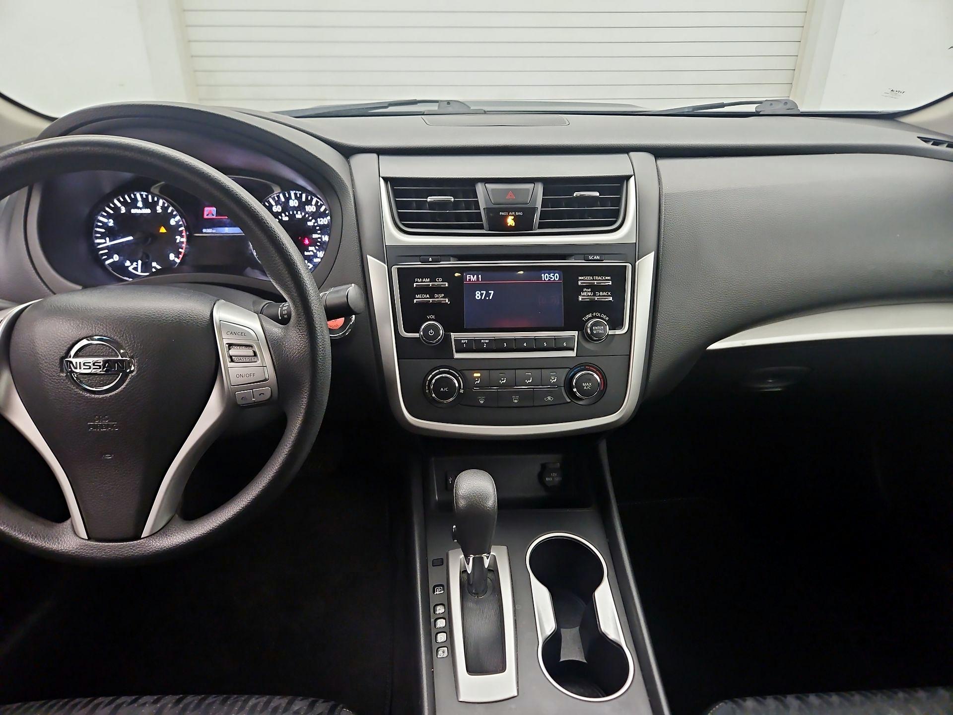 Thumbnail: 2018 Nissan Altima - 9