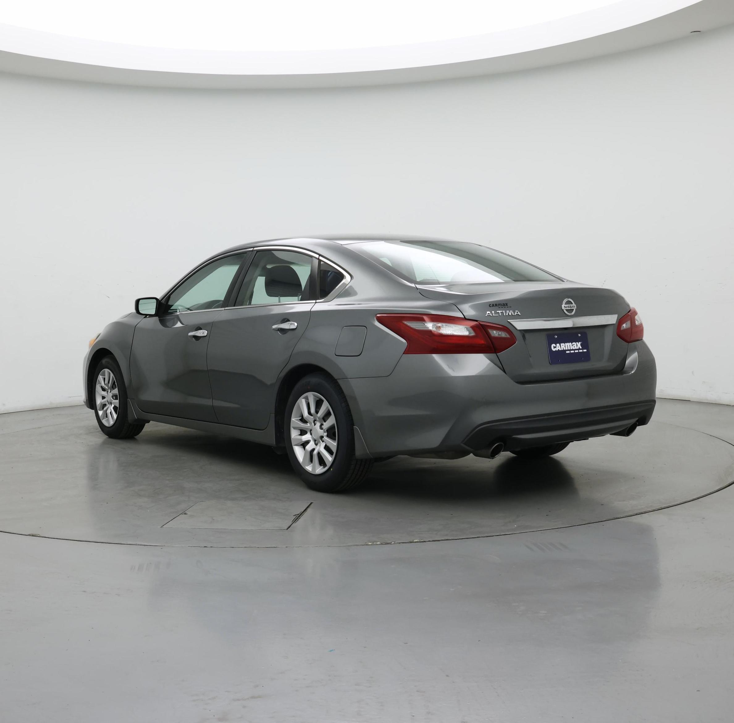 Thumbnail: 2018 Nissan Altima - 2