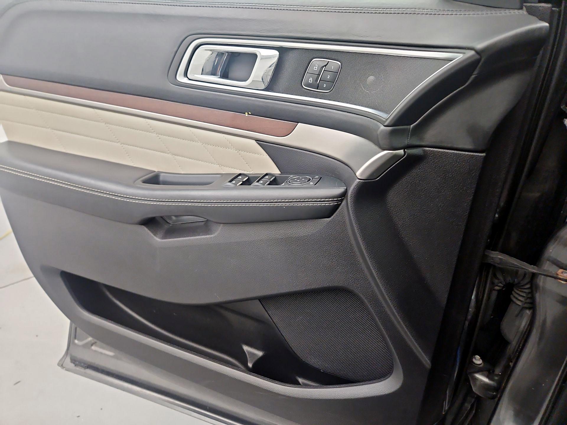 Thumbnail: 2018 Ford Explorer - 12