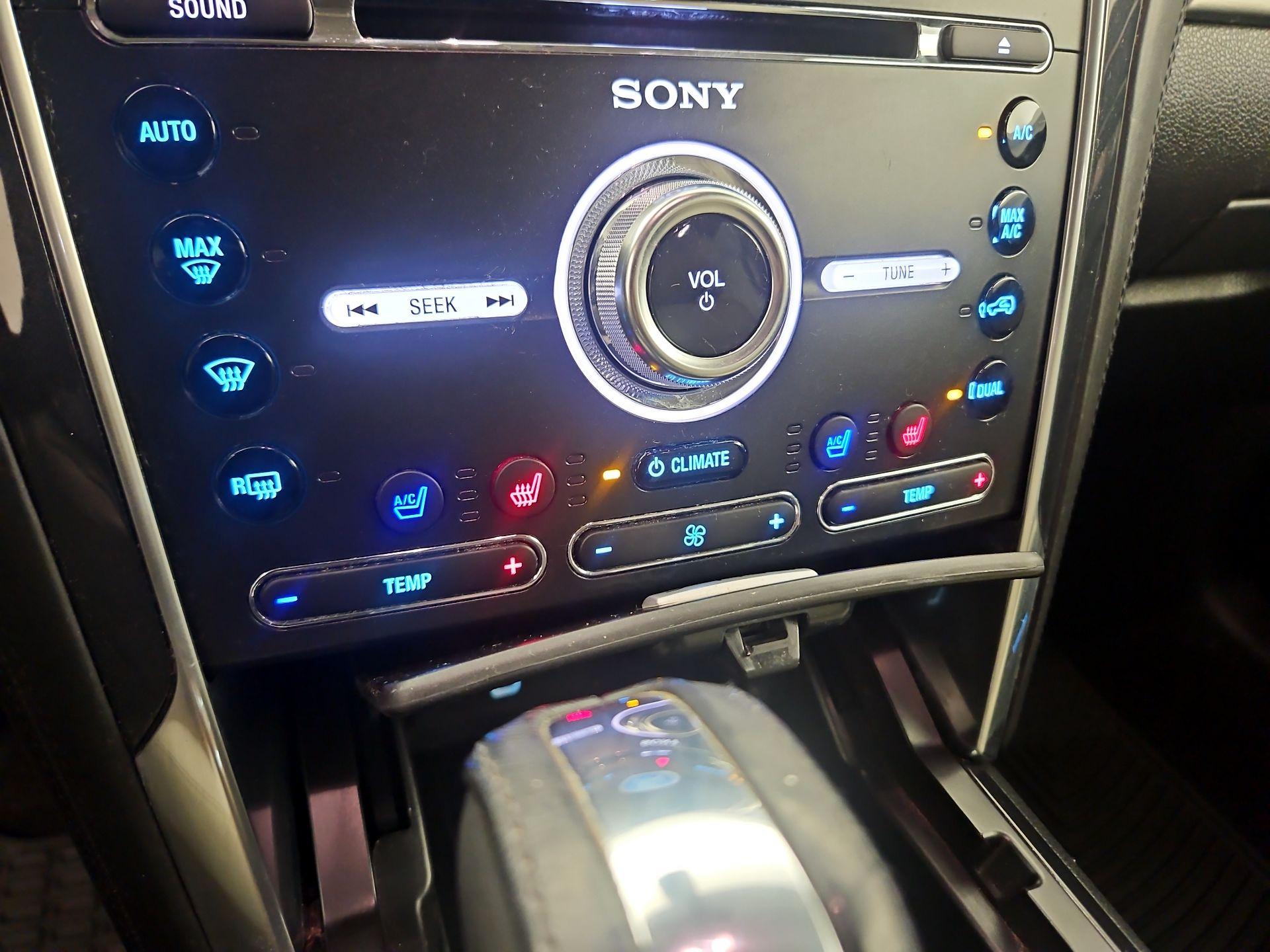 Thumbnail: 2018 Ford Explorer - 17