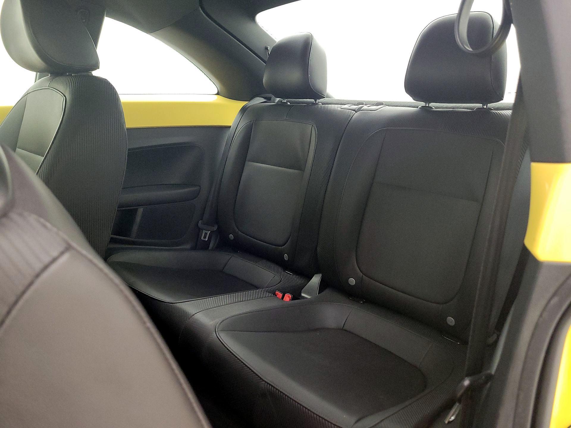 Thumbnail: 2014 Volkswagen Beetle - 18