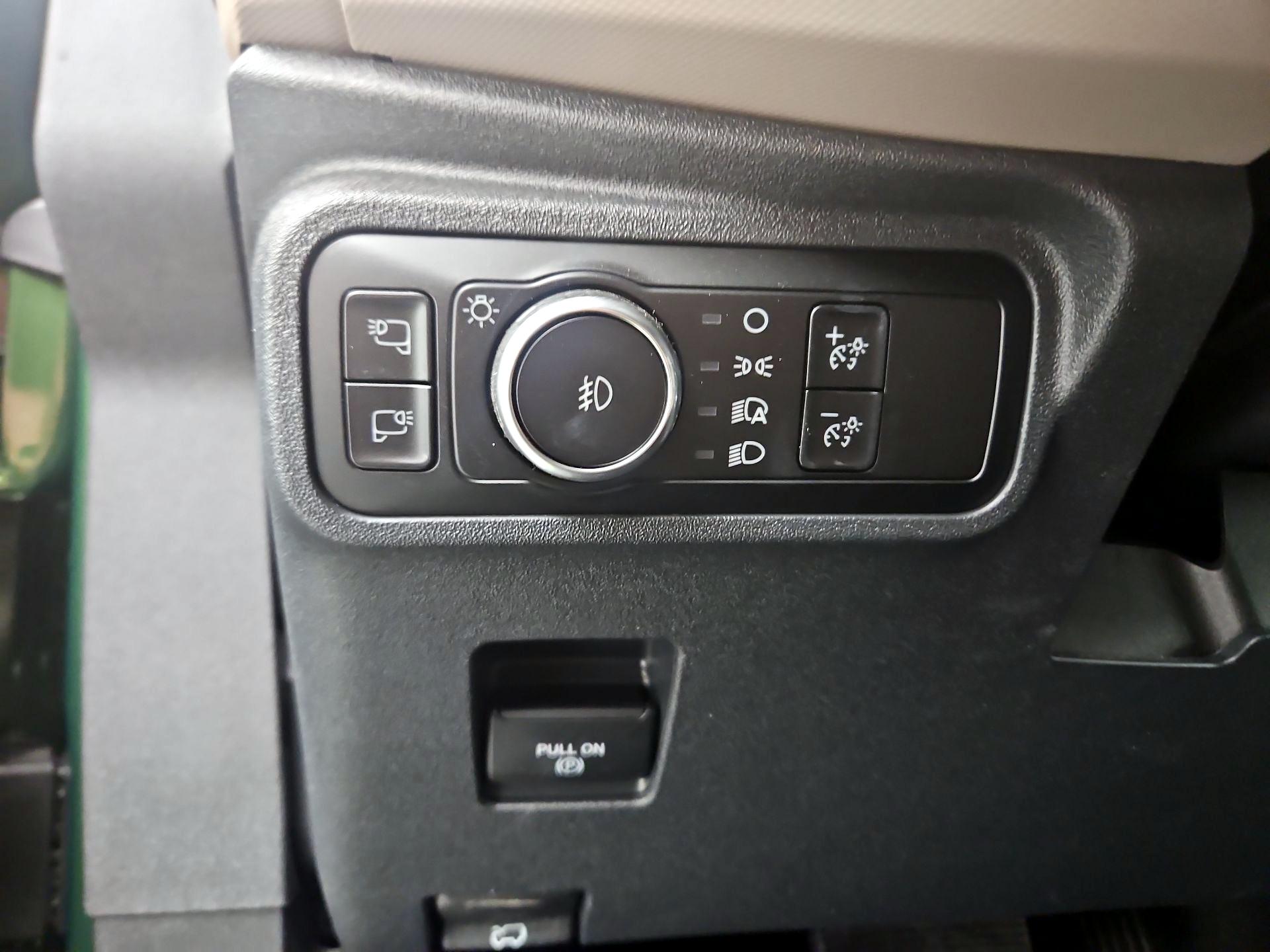 Thumbnail: 2023 Ford Bronco - 13