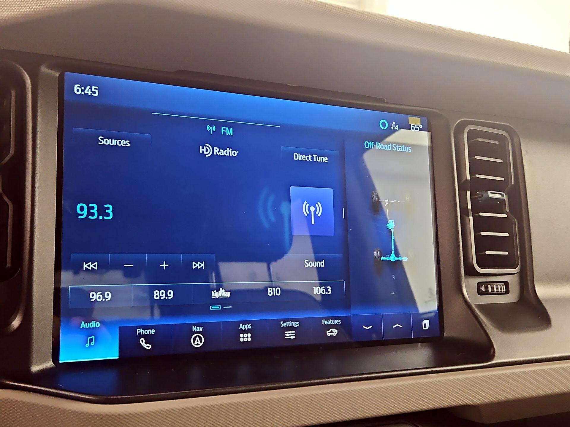 Thumbnail: 2023 Ford Bronco - 16