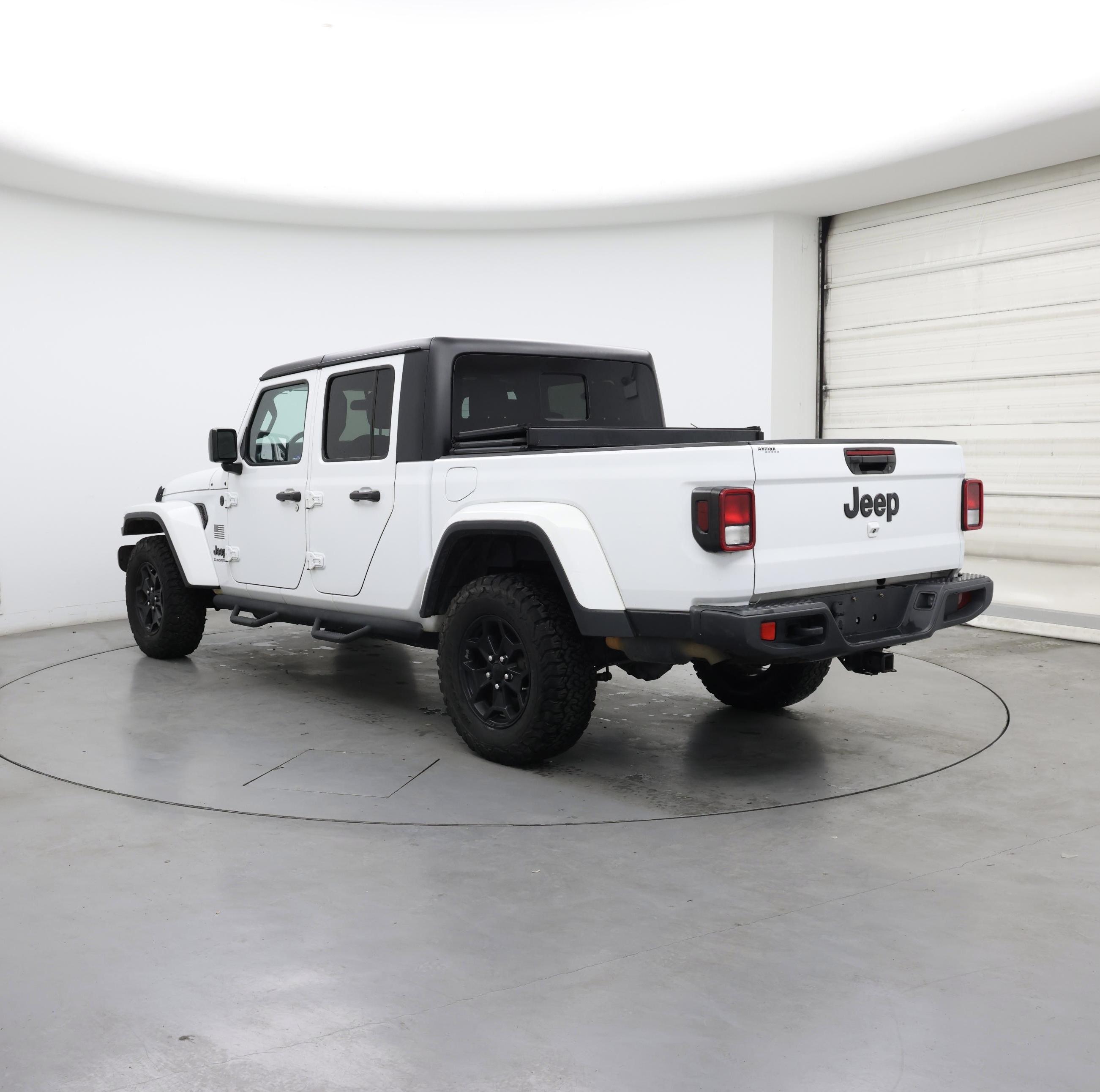 Thumbnail: 2021 Jeep Gladiator - 2