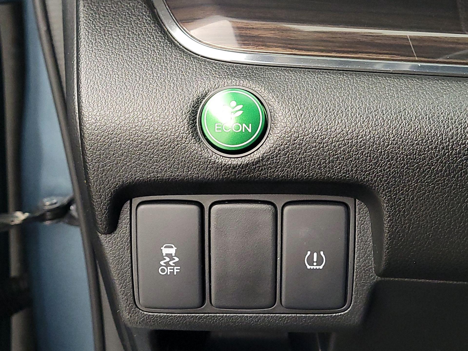 Thumbnail: 2016 Honda CR-V - 13