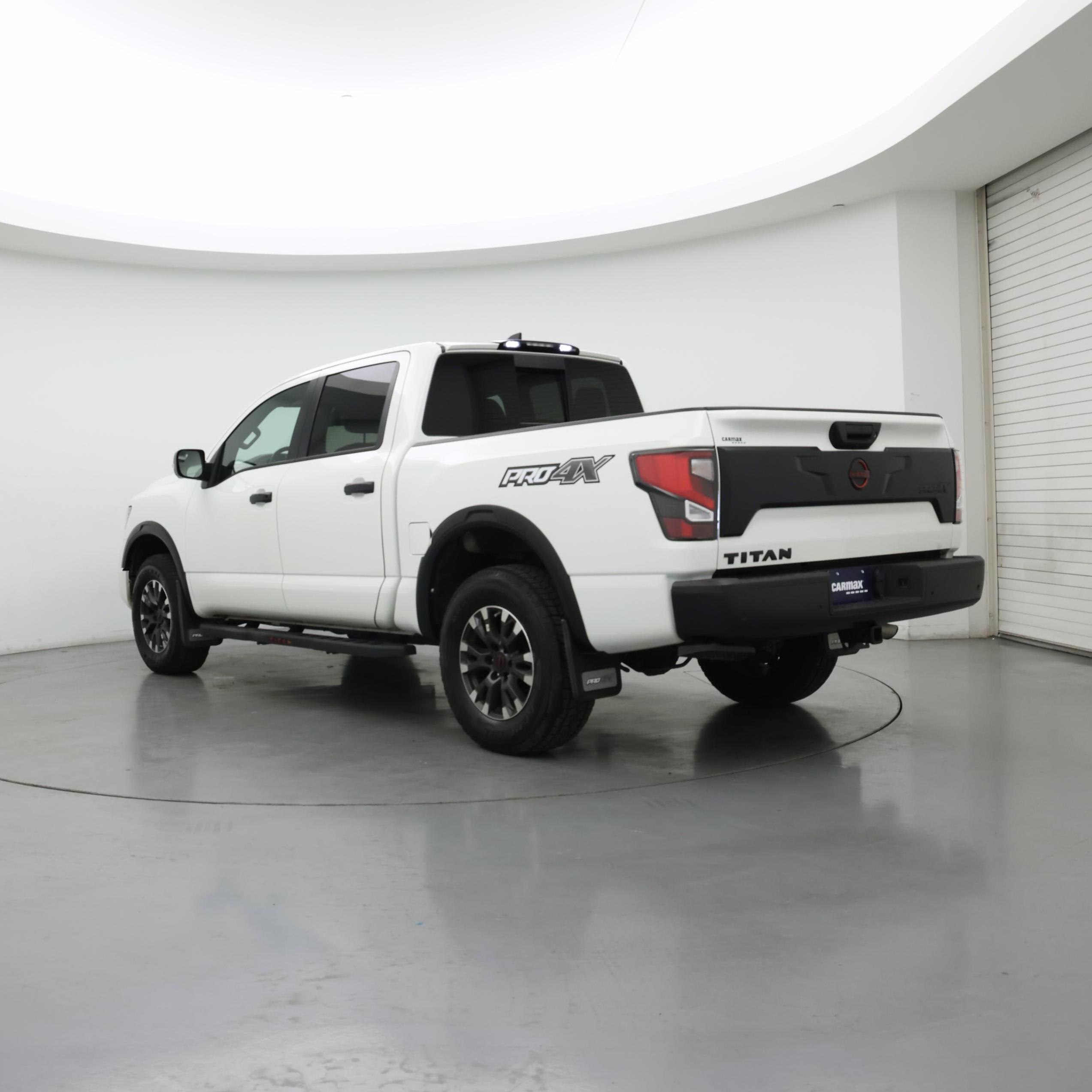 Thumbnail: 2023 Nissan Titan - 2