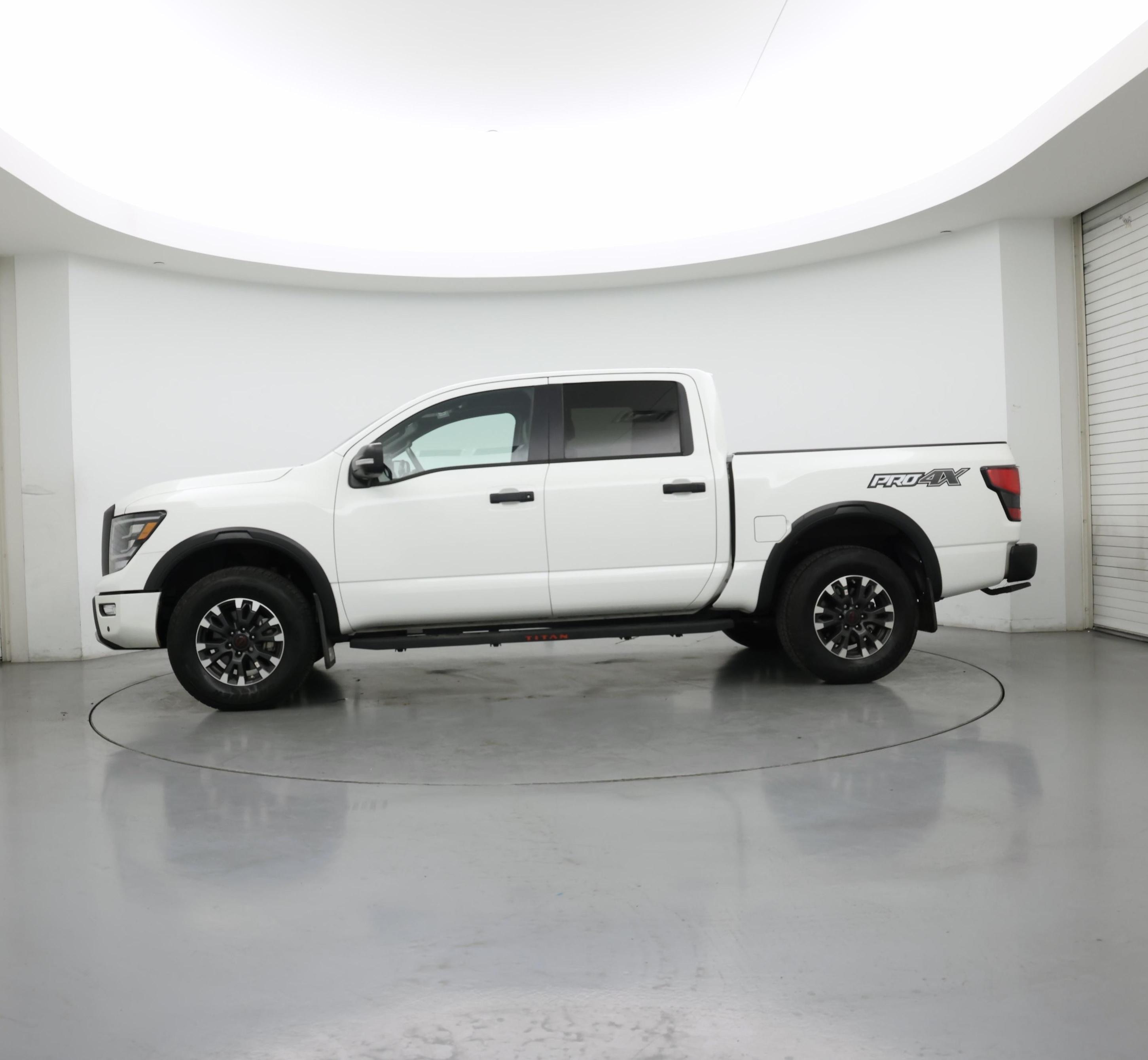 Thumbnail: 2023 Nissan Titan - 3