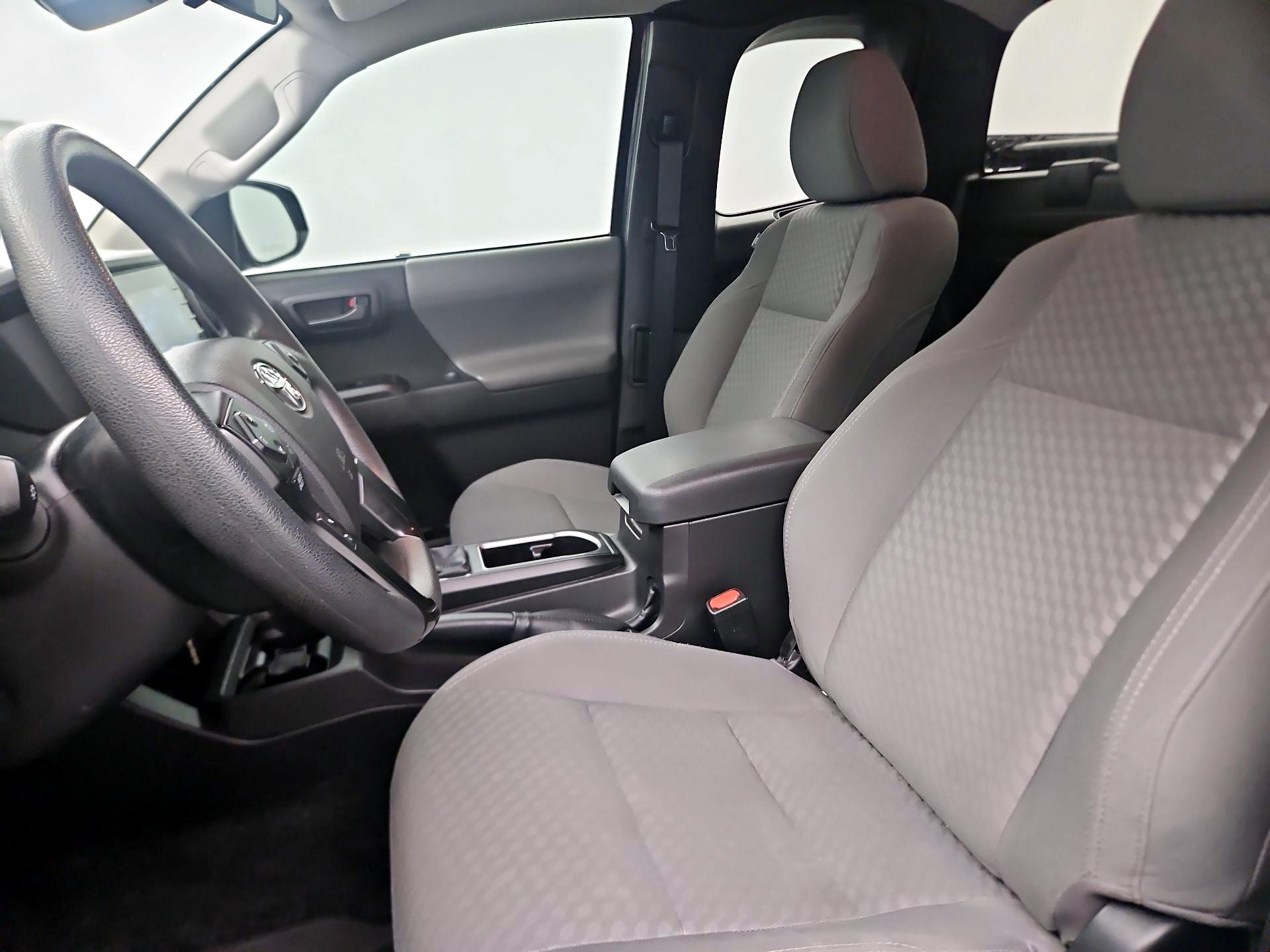 Thumbnail: 2022 Toyota Tacoma - 11