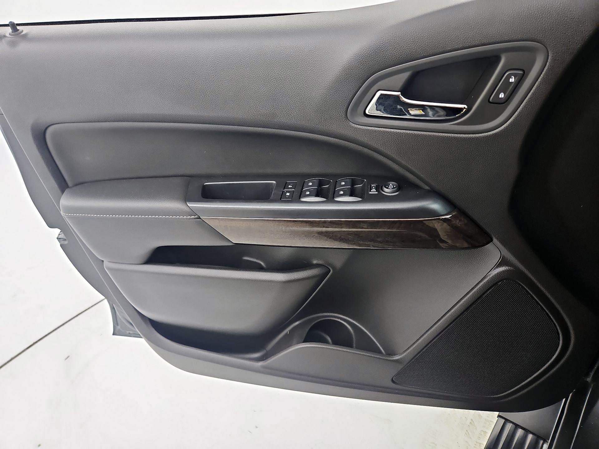 Thumbnail: 2015 GMC Canyon - 12